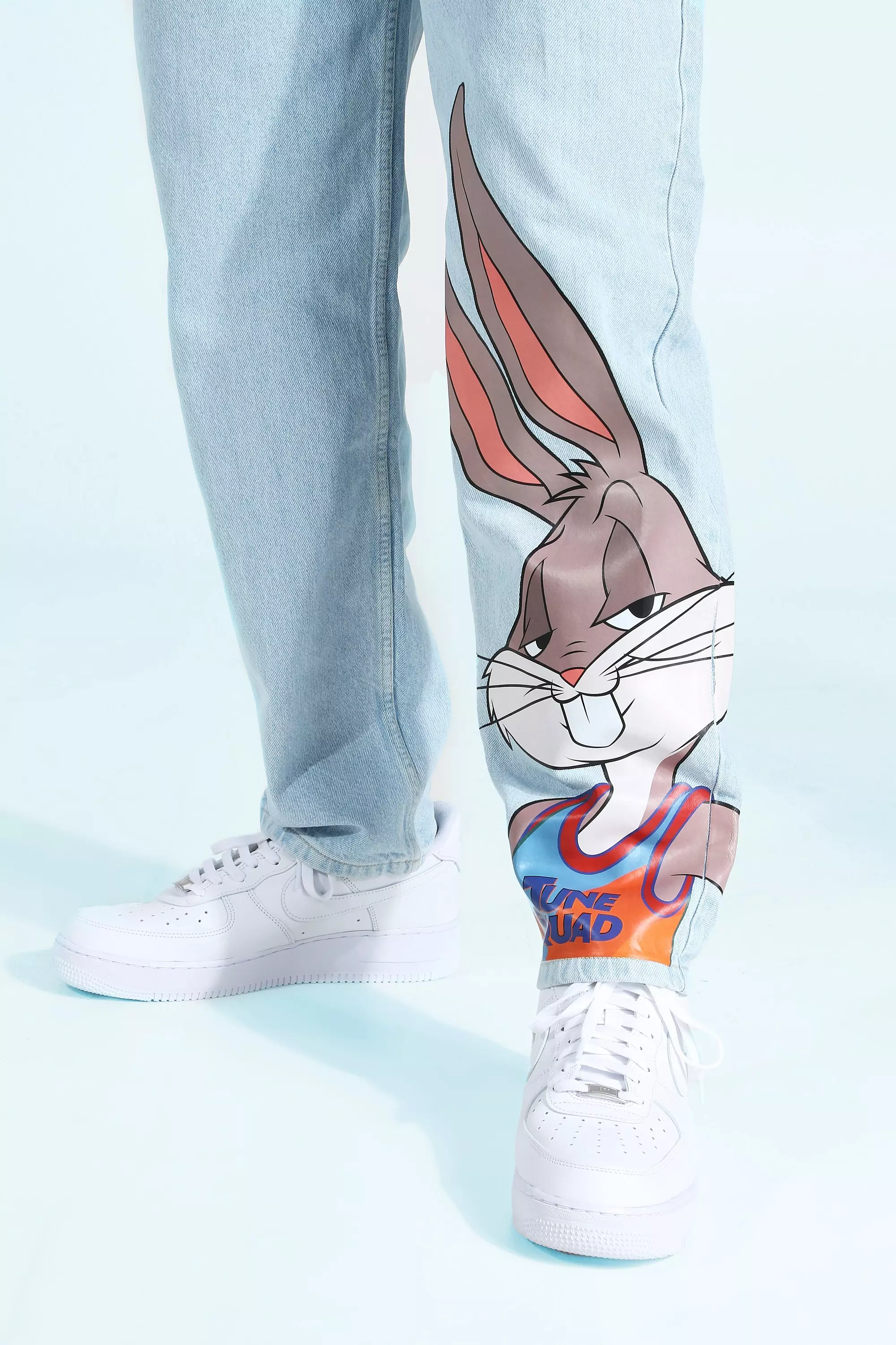 Lockere Space Jam Jeans mit Bugs-Print, Ice blue alternatives Bild