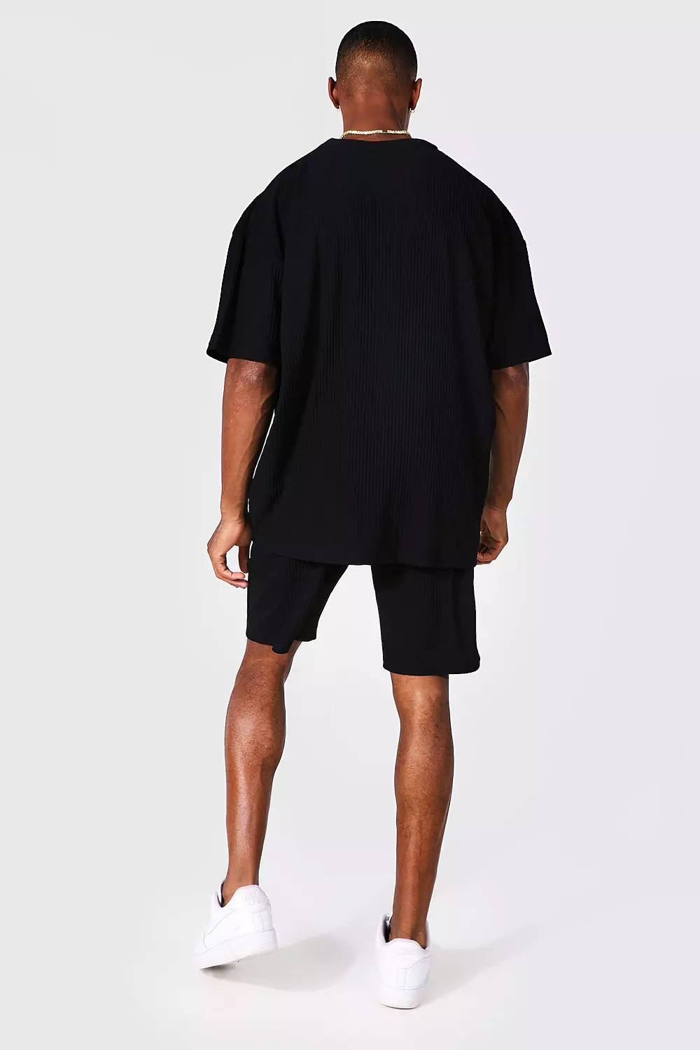 【boohoo】 Oversized Pleated シャツ & ショート セットアップ Pleated Oversized Shirt And Short Set | boohoo USA