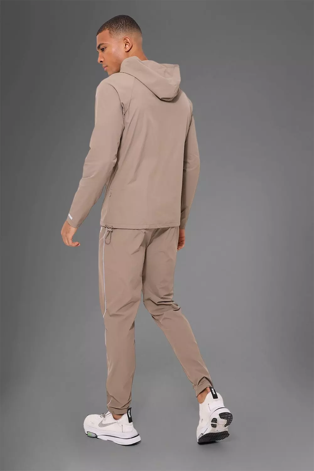 Ensemble de survetement de sport en nylon MAN Active boohooMAN FR