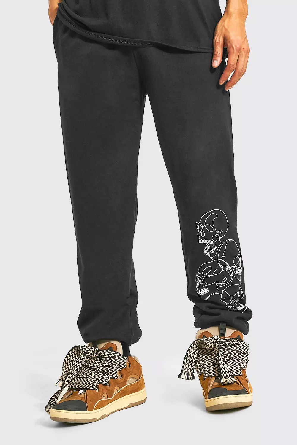 Skull Outline Graphic Jogger boohooMAN IE