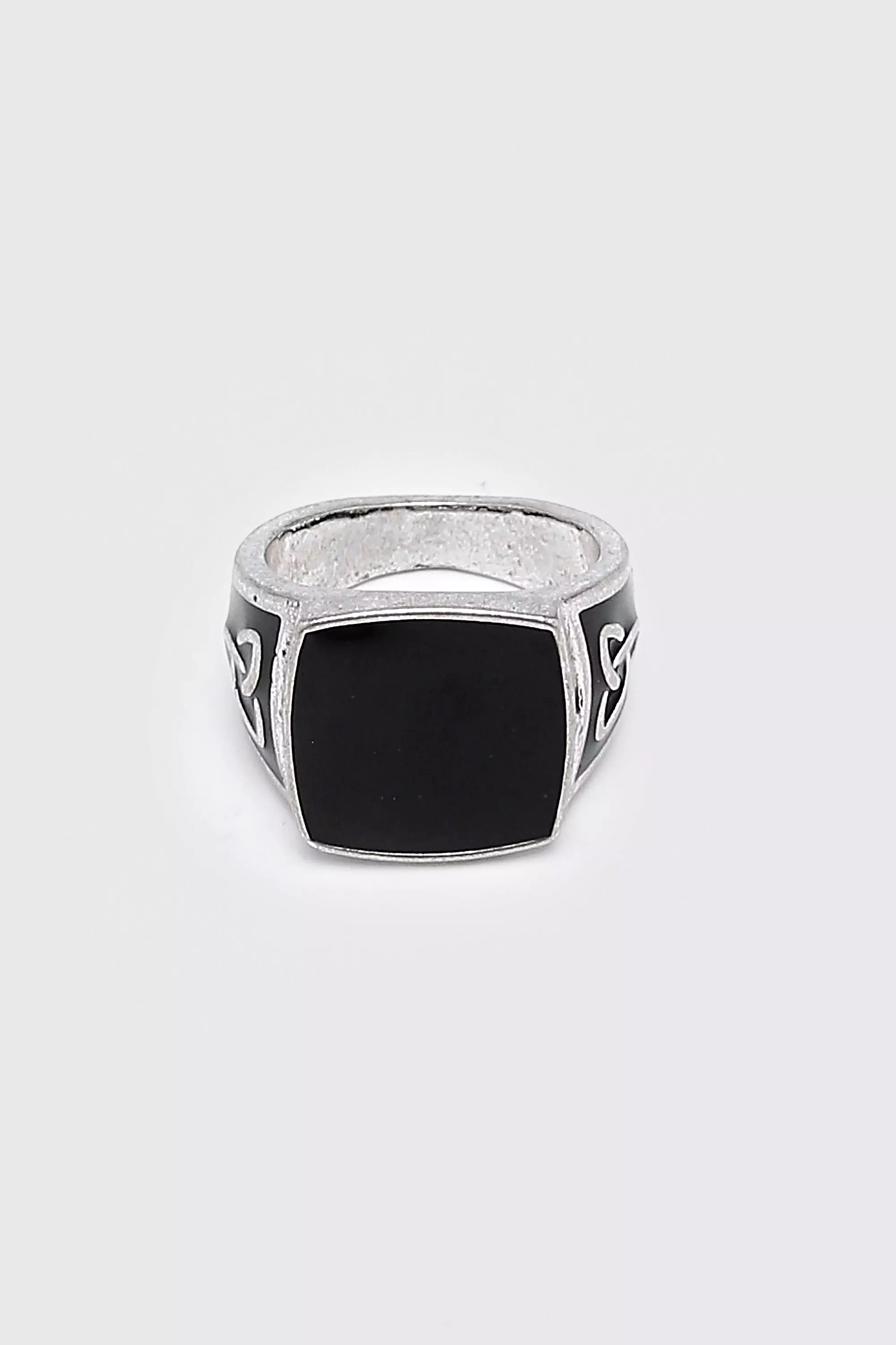 Silver Signet Ring alternative image
