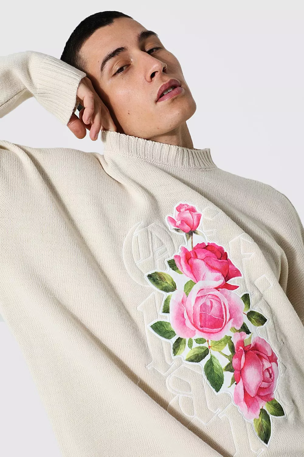 Oversized Geborduurde Rozen Trui Met Badge boohooMAN