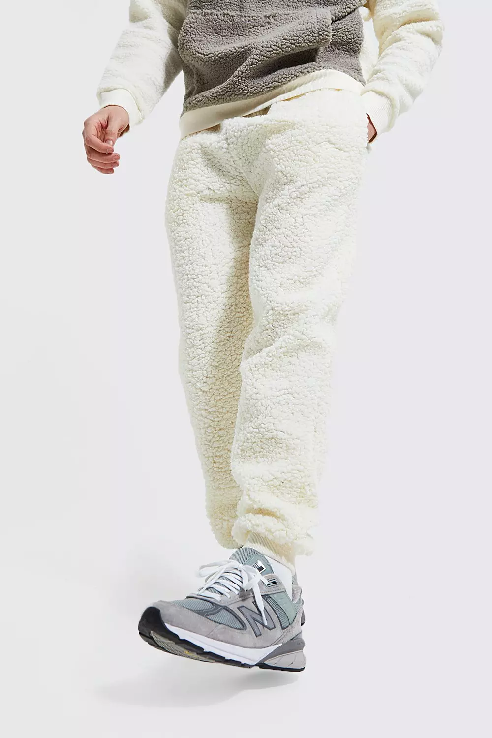Man Signature Borg Joggers boohooMAN IE