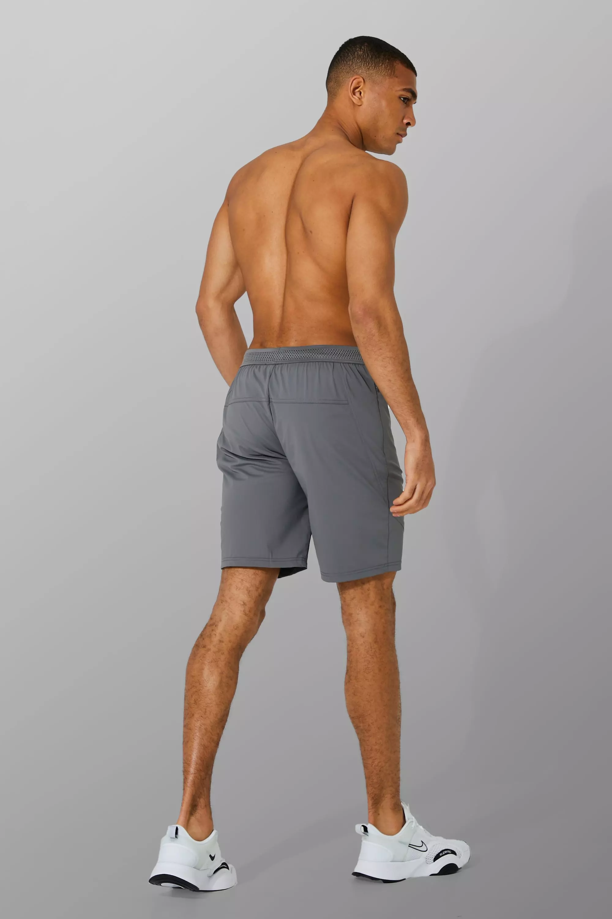 Short de sport ultra stretch MAN Active boohooMAN FR