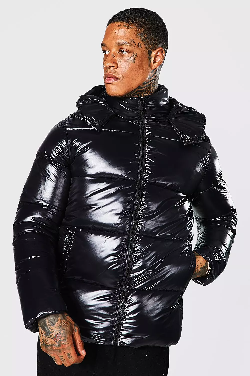 High Shine Puffer Jacket in Black boohooMAN USA