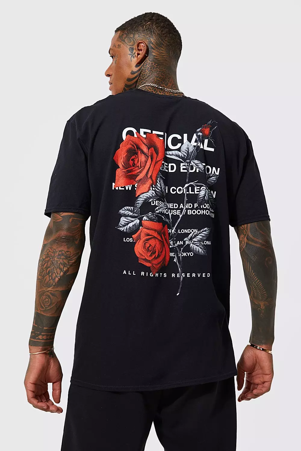 Black Oversized Floral Back Graphic T-shirt alternative image