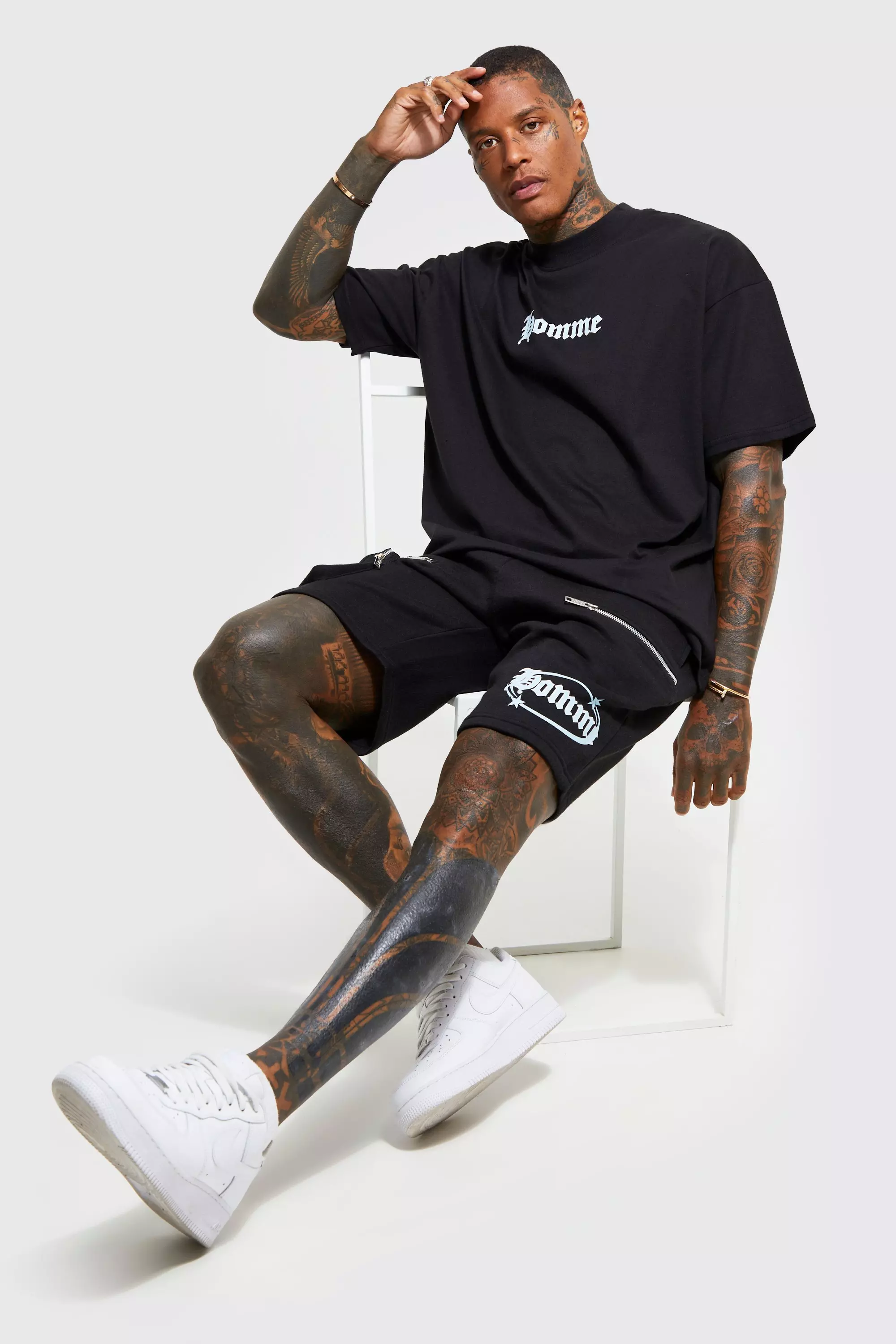 Black Oversized Homme T-shirt & Cargo Short Set alternative image