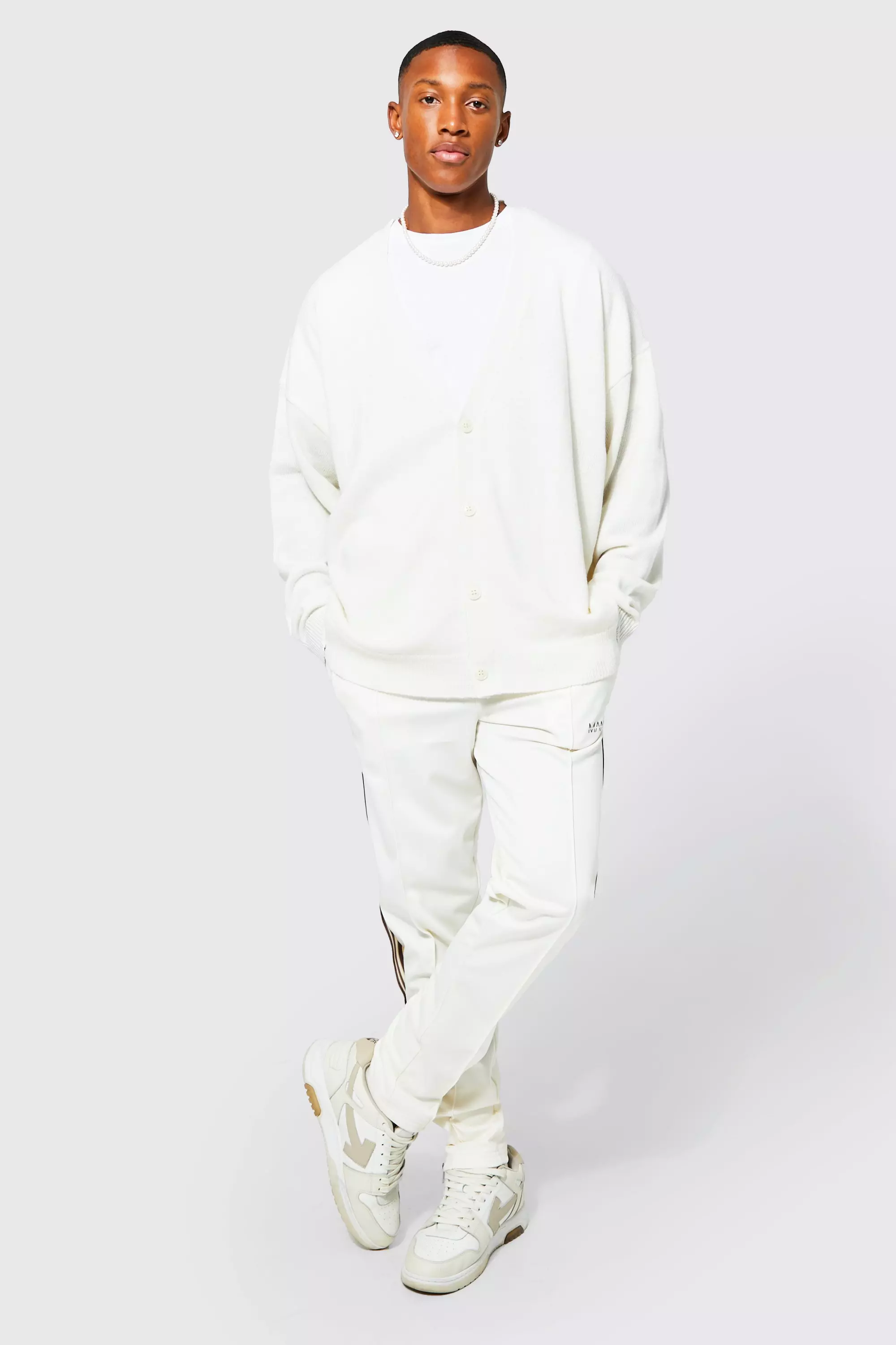 Gestickte Oversize Beanie, Cream alternatives Bild