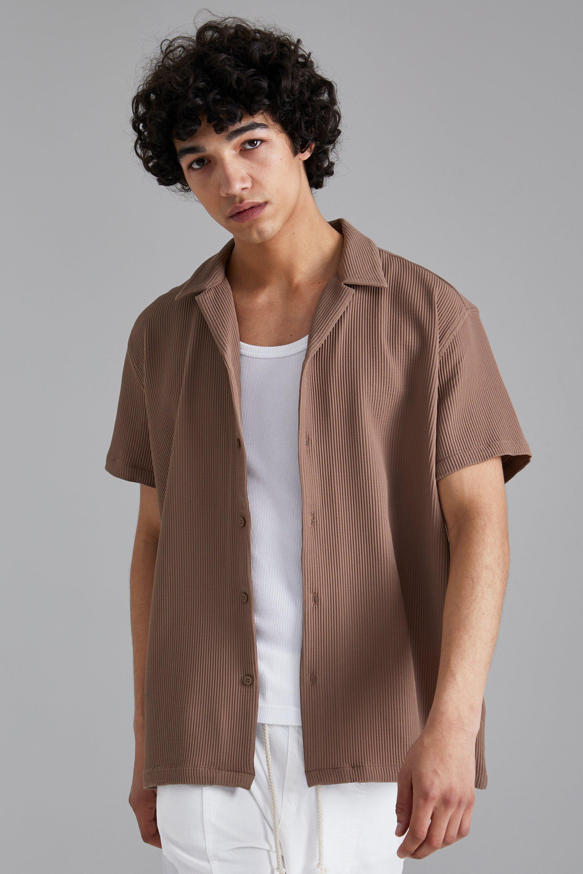 Men's Short Sleeve Revere Oversized Pleated Shirt