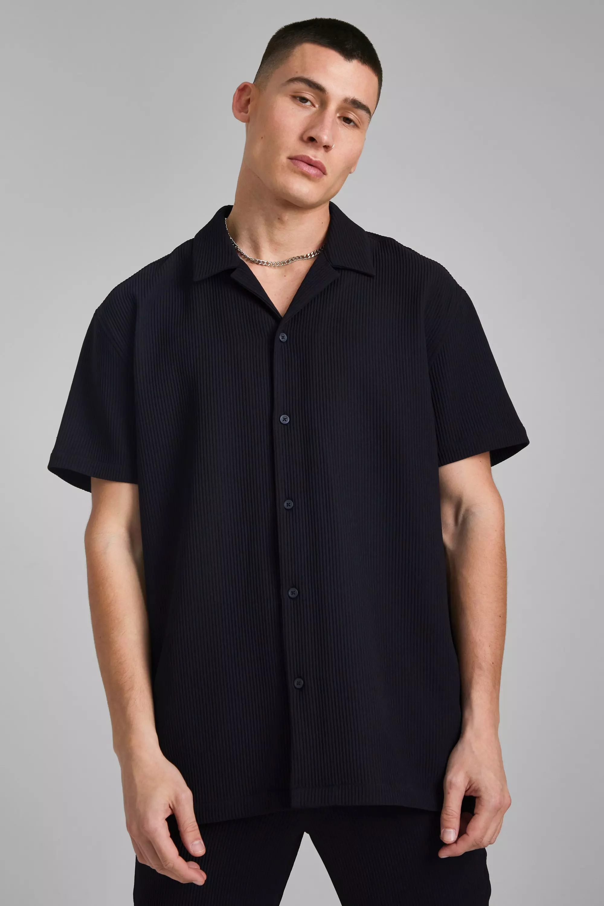 Short Sleeve Revere Oversized Pleated Shirt Black