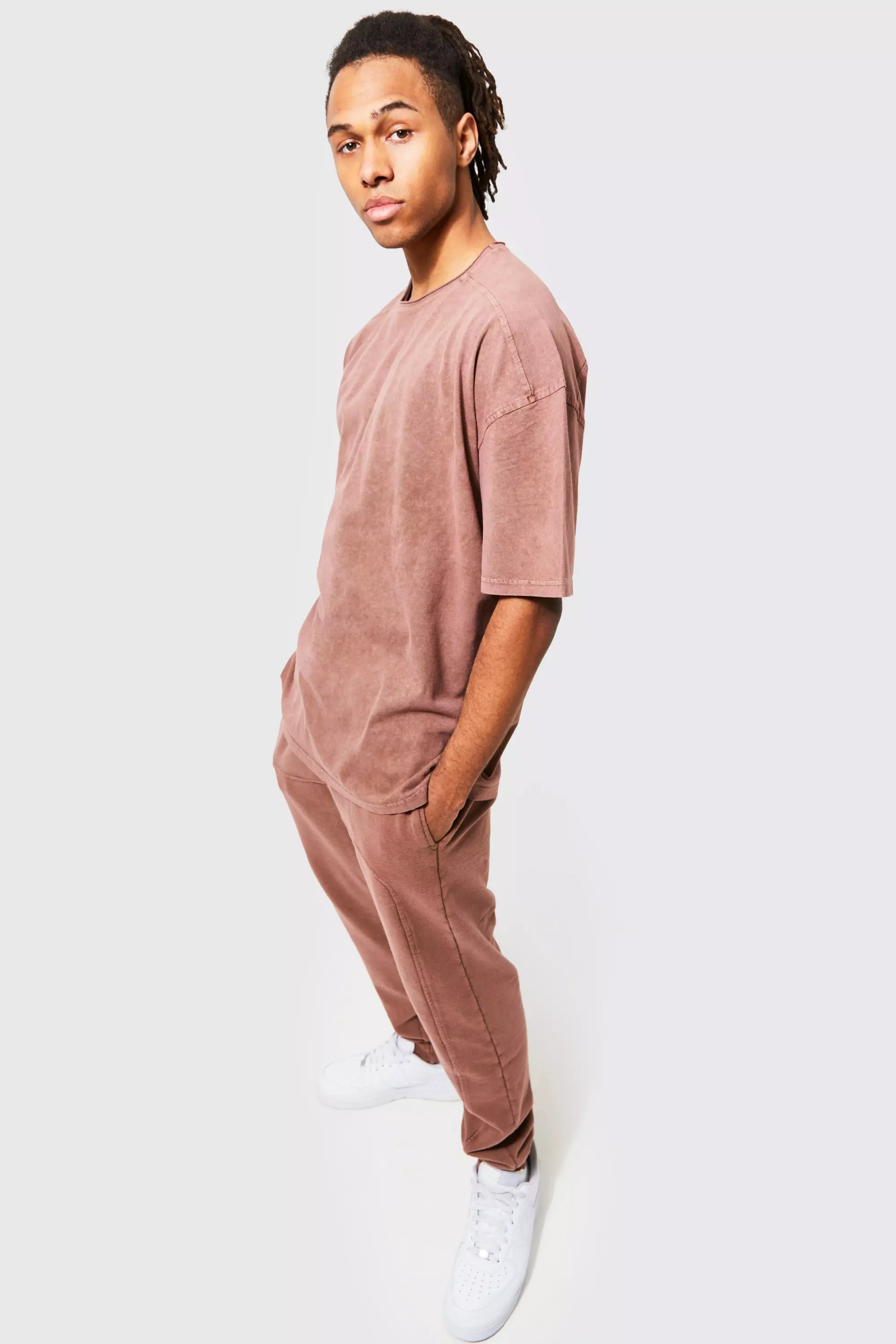Washed Drop Shoulder T shirt Jogger Set boohooMAN