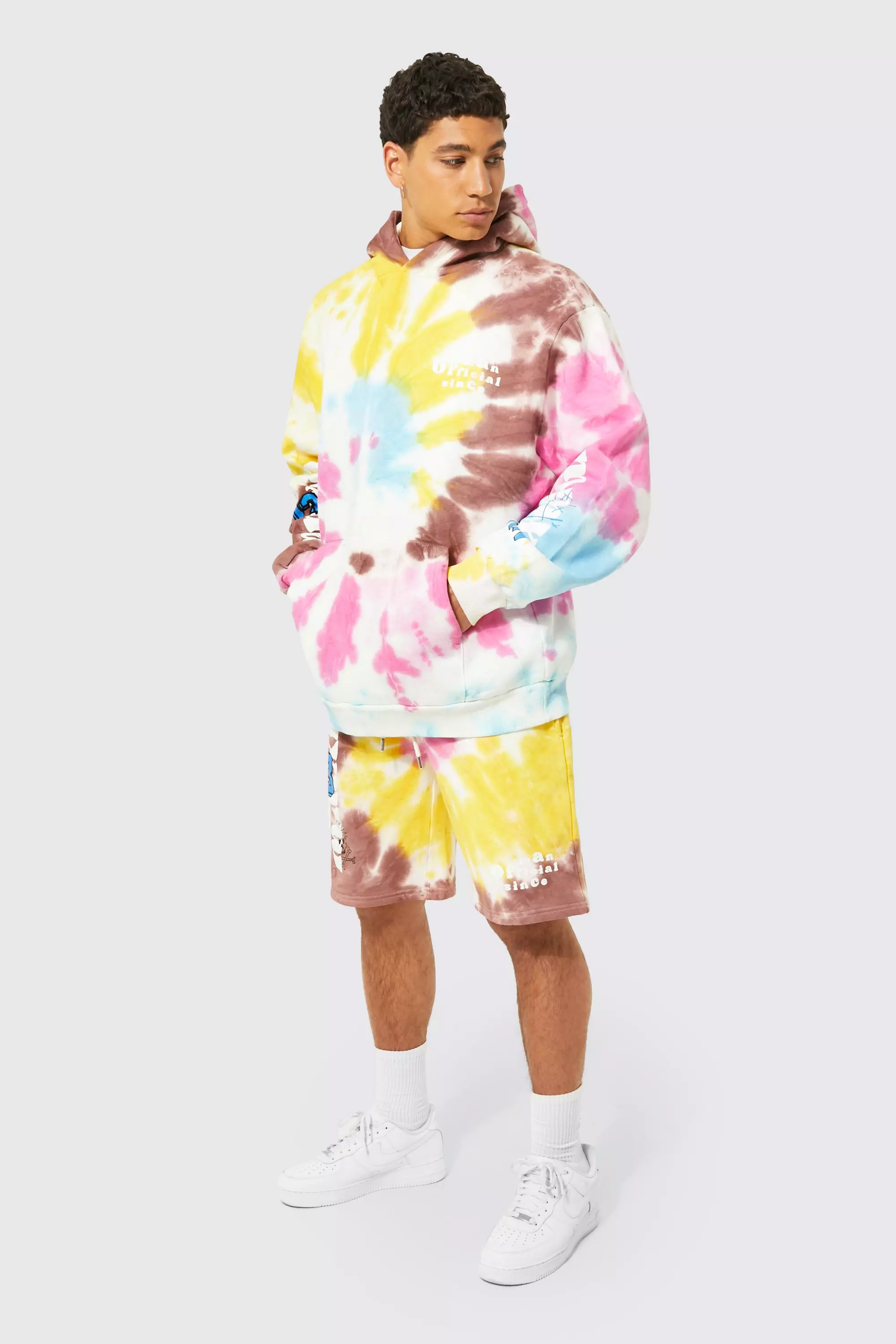 Tie dye sweatshirt and shorts sale