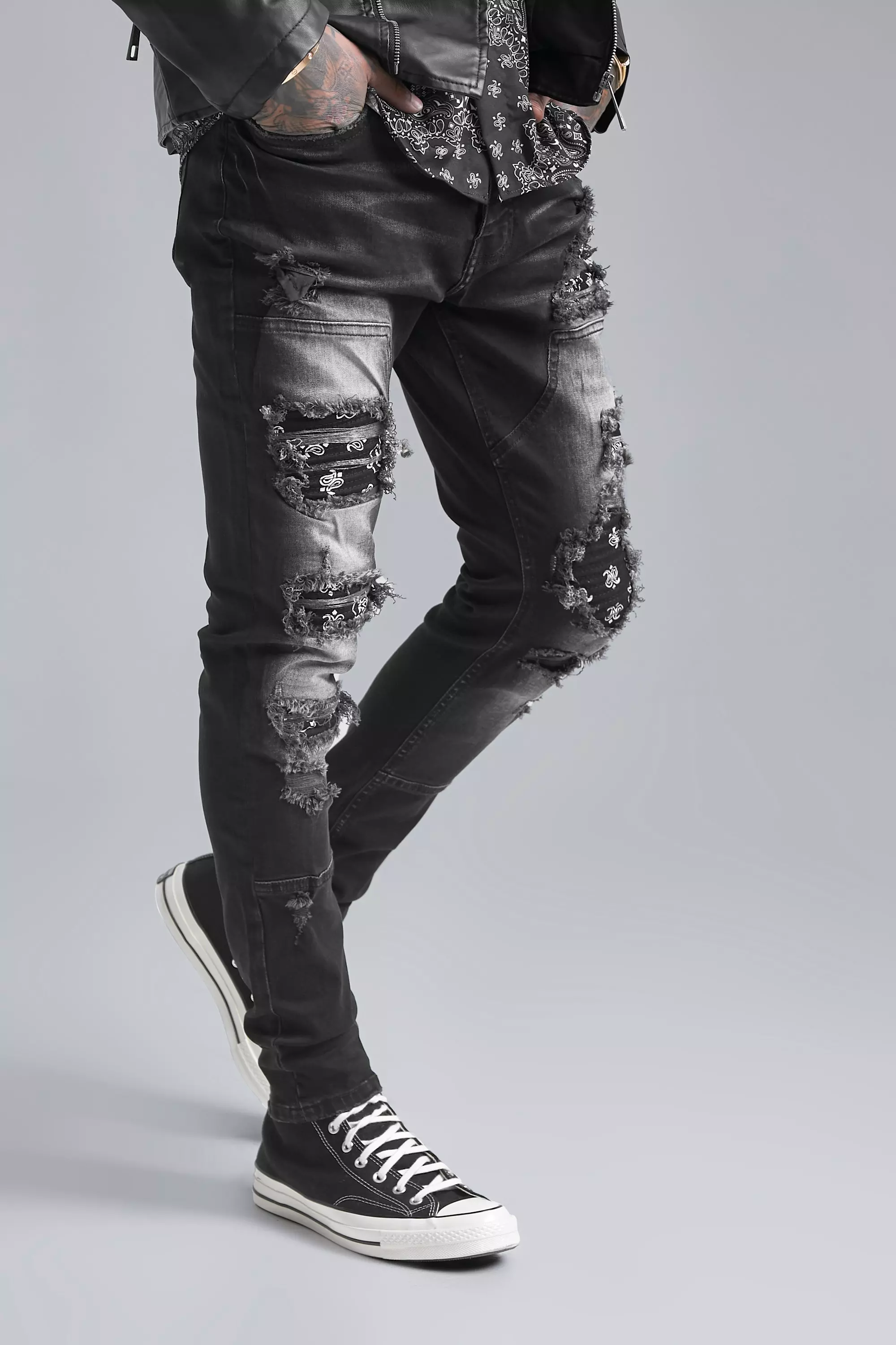 Washed black Stretch Rip & Repair Bandana Print Skinny Jeans alternatieve afbeelding