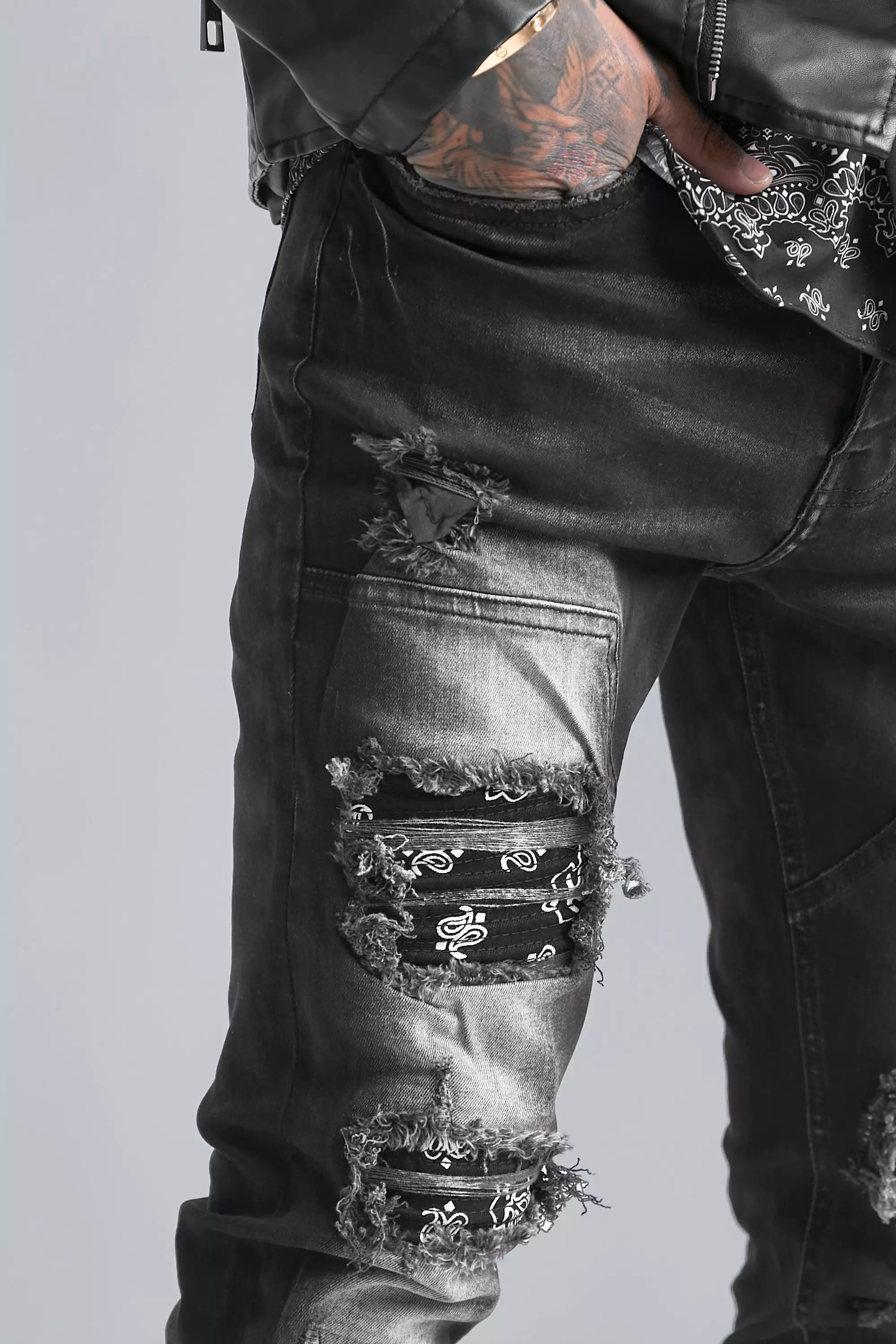 Washed black Stretch Rip & Repair Bandana Print Skinny Jeans alternatieve afbeelding