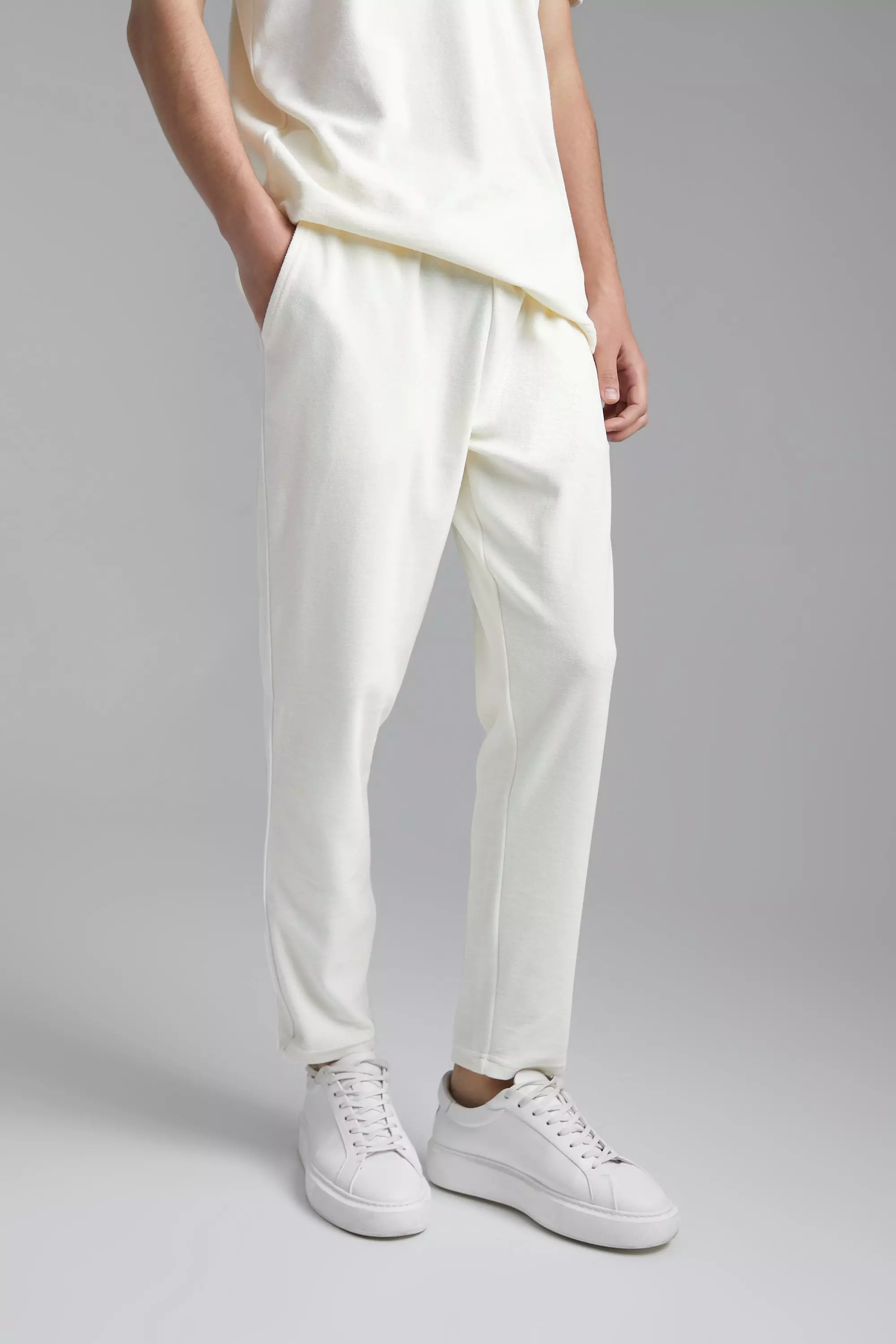 Slim Fit Cropped Velour Piping Jogger Ecru