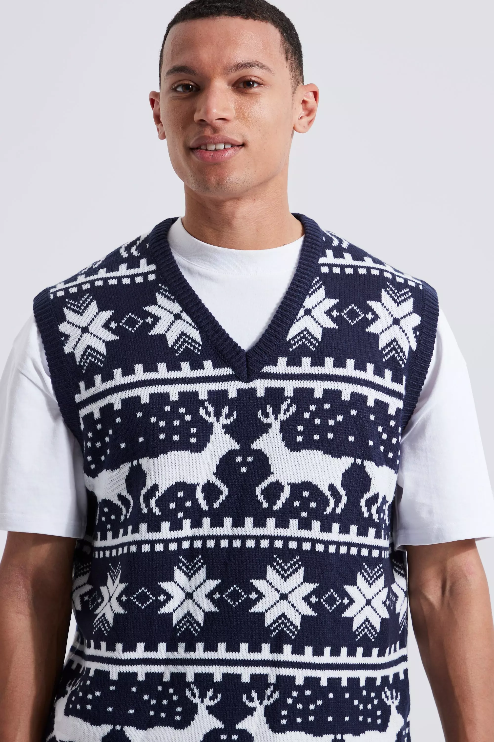 Navy Tall Gebreid Rendier Kerst Hemd Met V-Hals alternatieve afbeelding