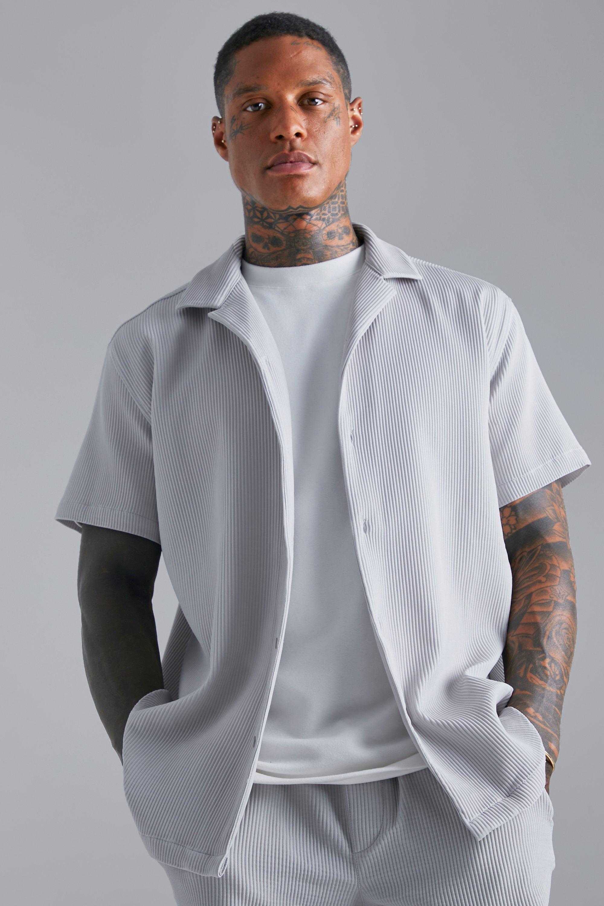 Men's Short Sleeve Revere Oversized Pleated Shirt