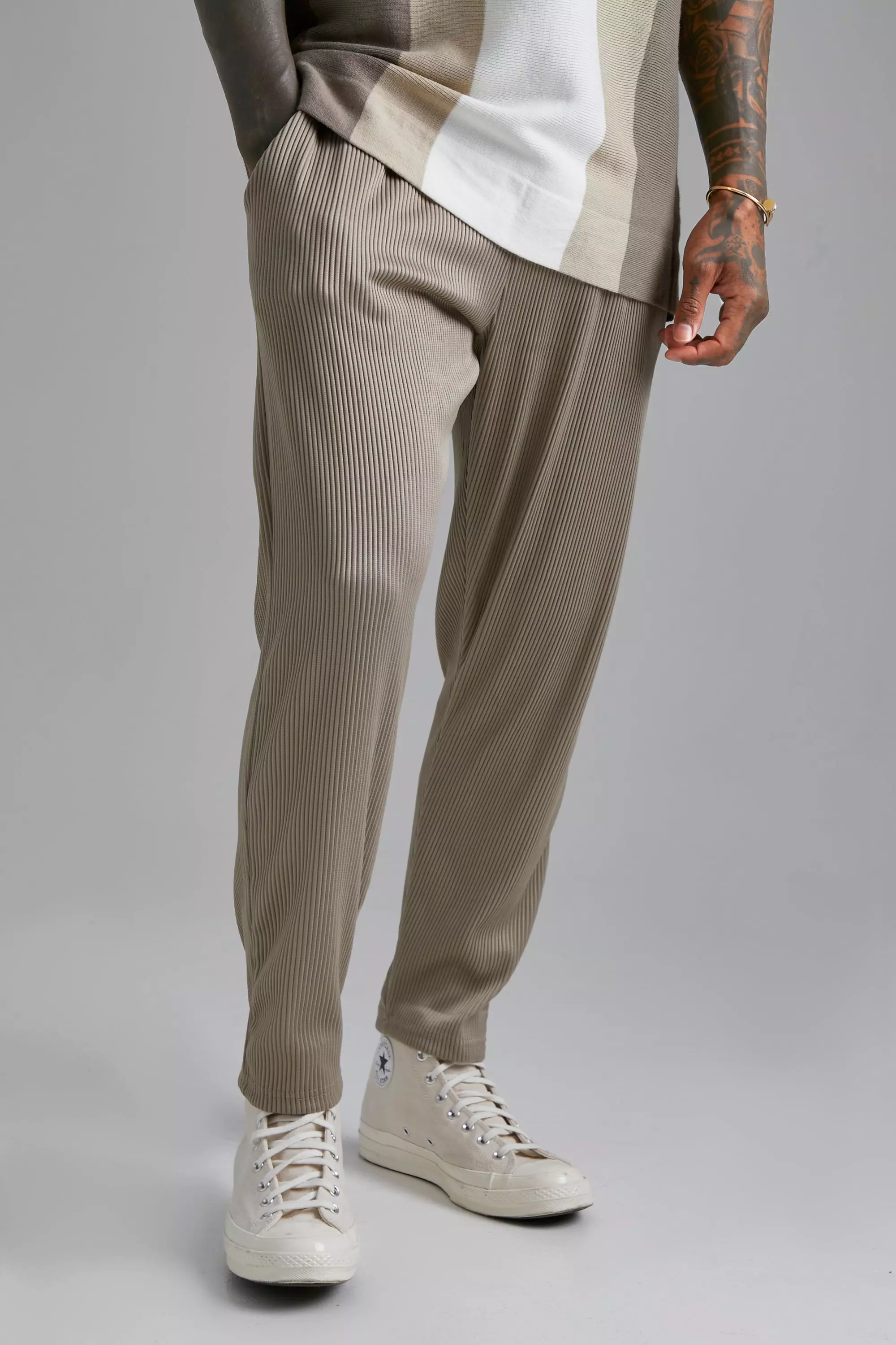 Pleated Cropped Tapered Leg Jogger Taupe
