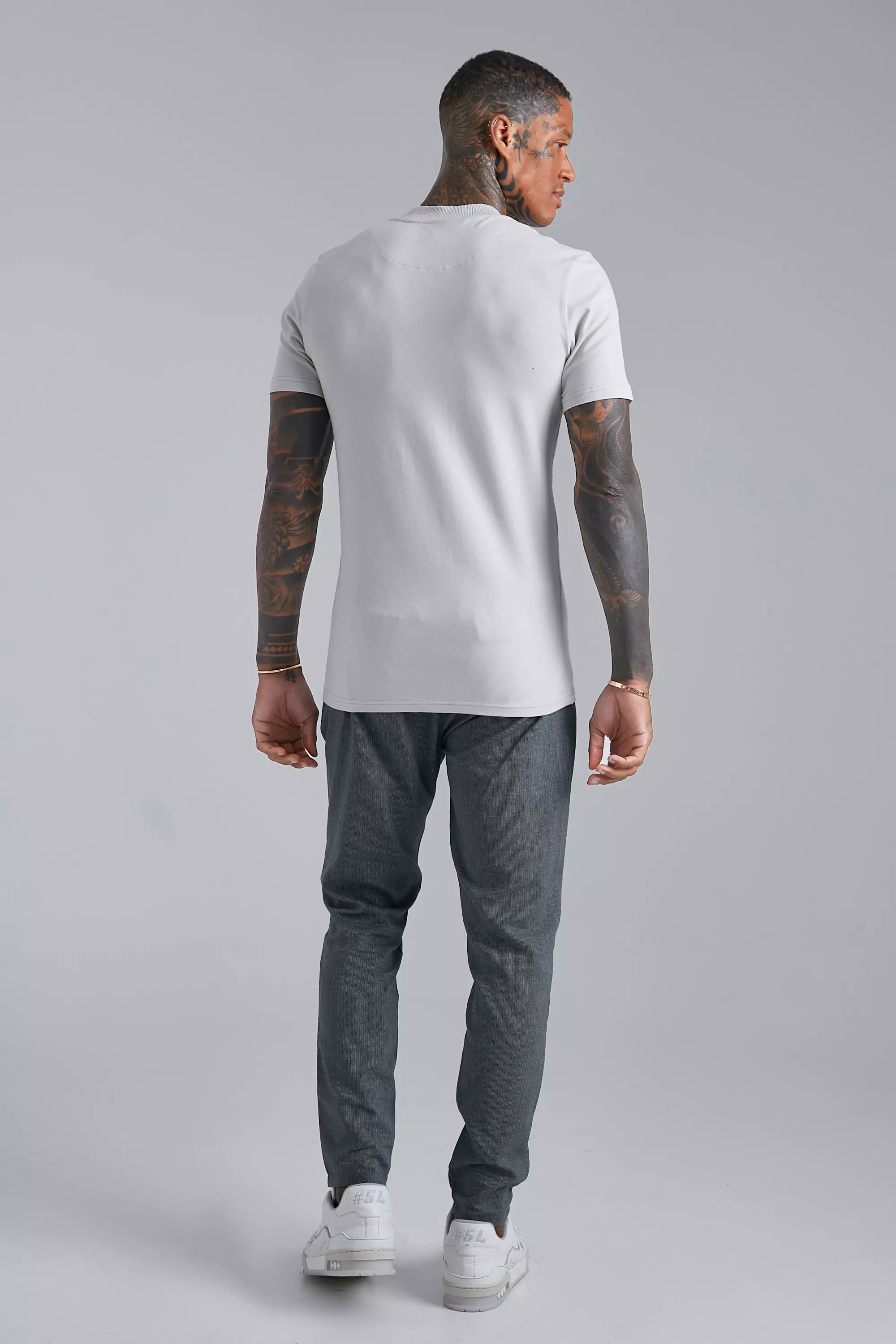 T-Shirt Attillata Con Girocollo Esteso, Light grey immagine alternativa