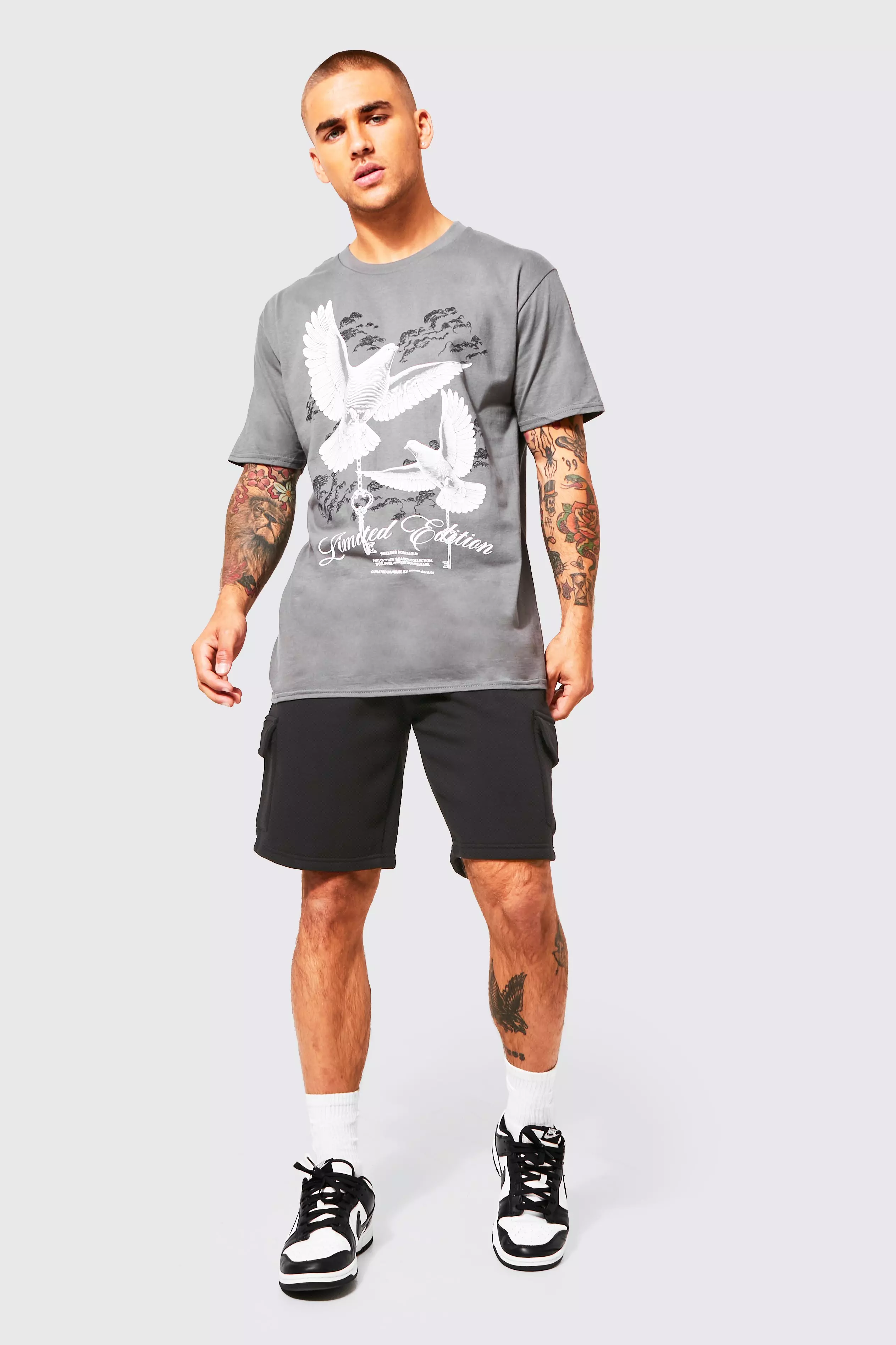 Black Loose Fit Cargo Jersey Short alternative image