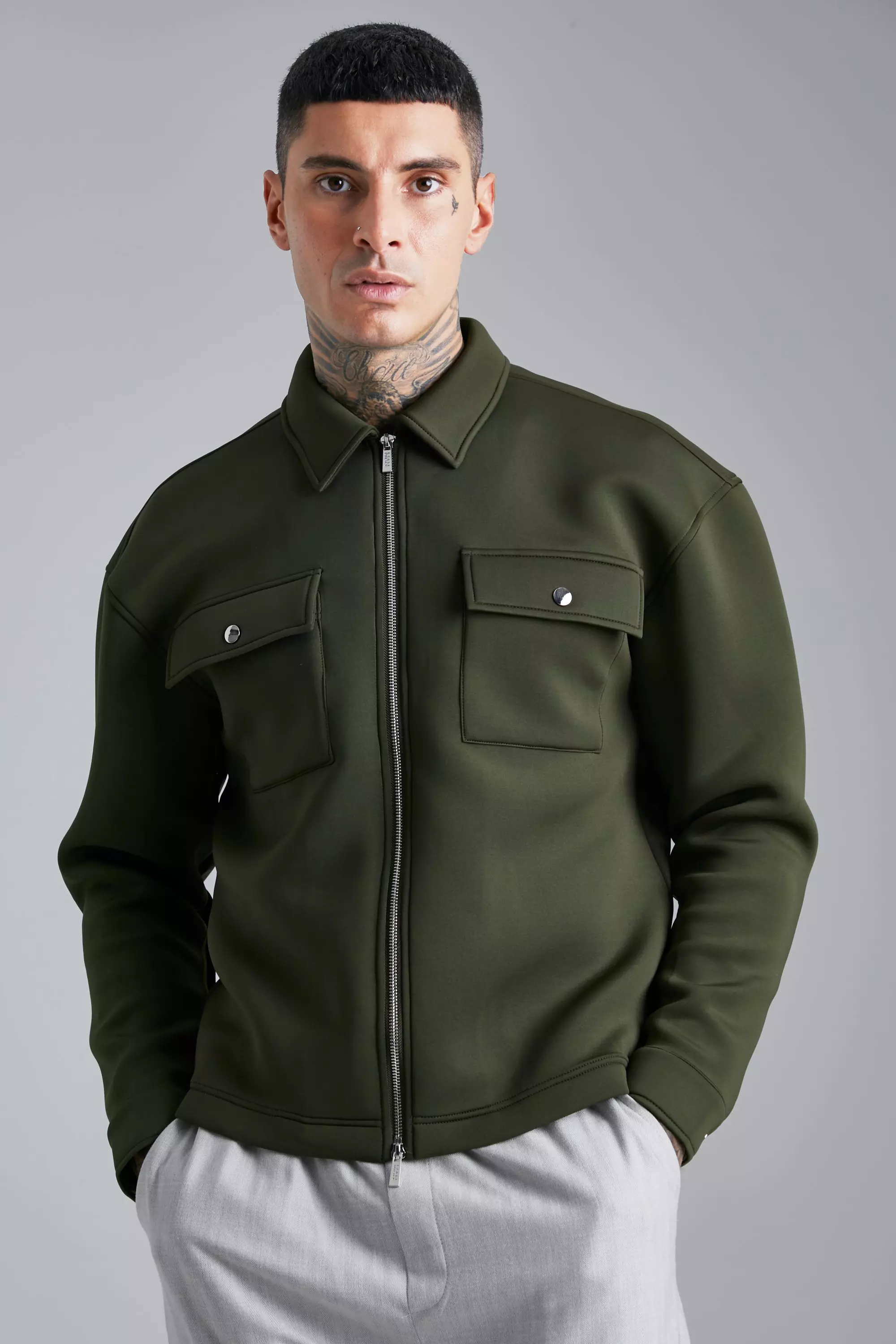 Kastiges Neopren Overshirt mit Reißverschluss, Olive alternatives Bild
