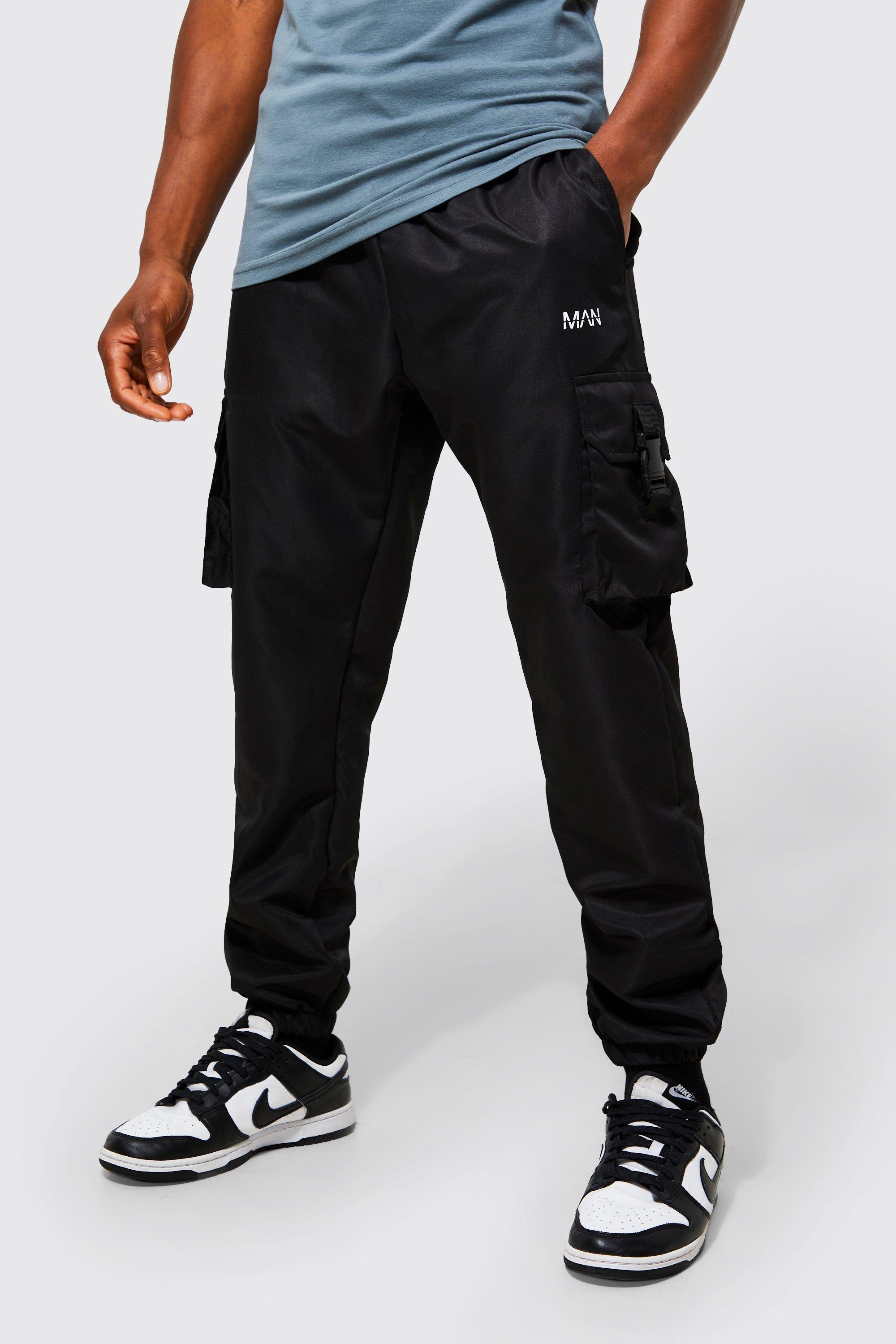 Elastic Waist Slim Fit Man Shell Cargo Jogger