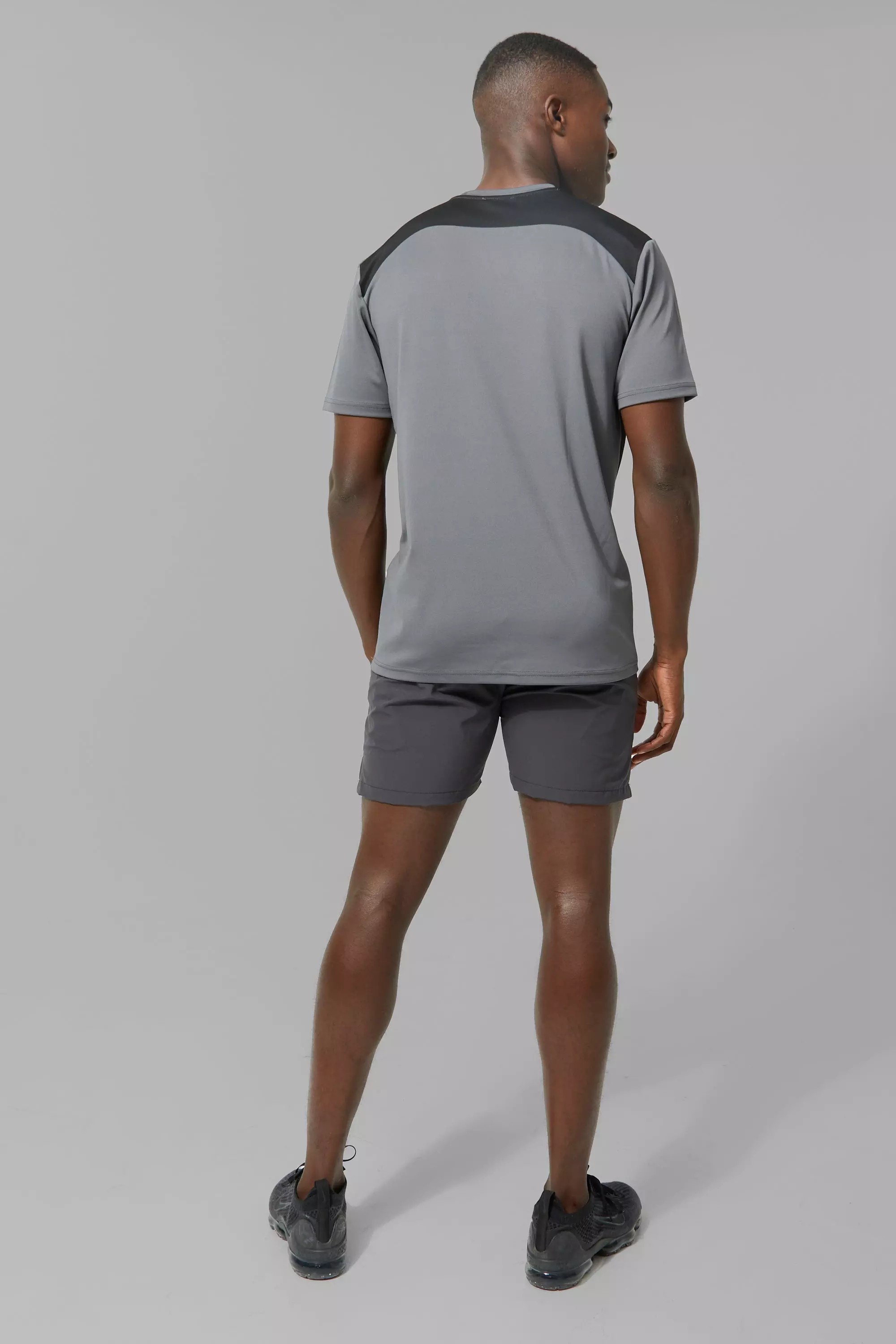 Man Active X Pr Contrast Performance T Shirt | boohooMAN USA