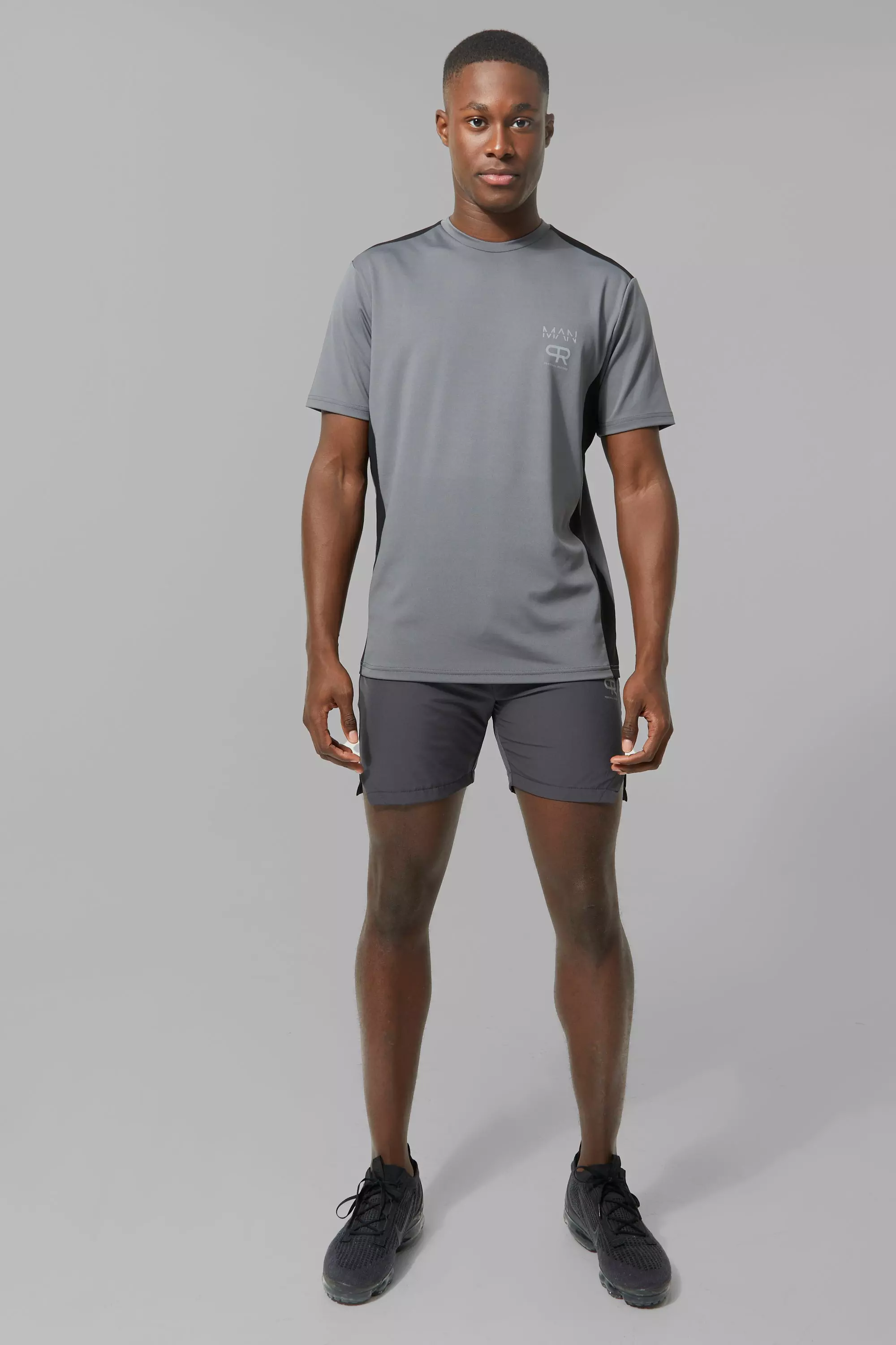 ◆ boohoo ◆ シームレス マッスルフィット Tシャツ / charcoal ゼブラ柄スプレー風ぼかしプリントTシャツ｜Tシャツ｜ニコル