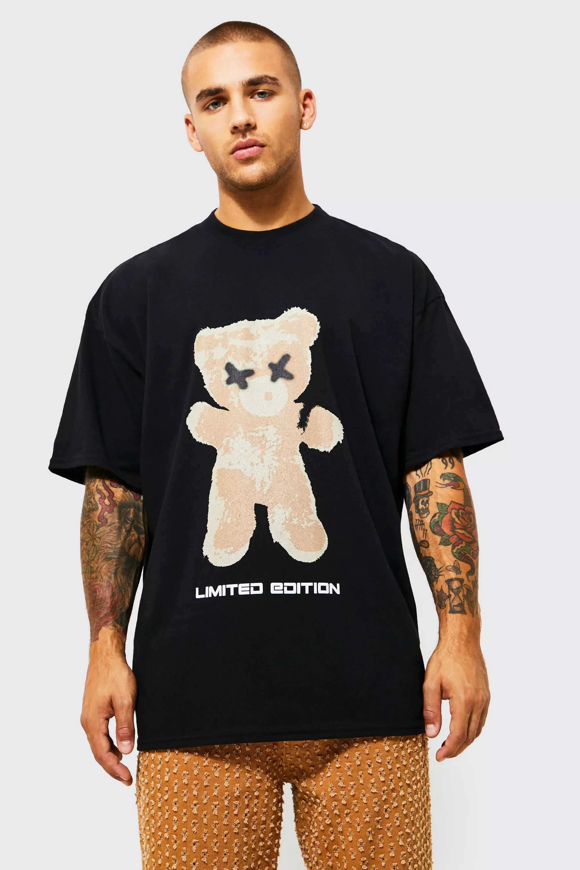 Oversized Extended Neck Teddy Graphic T-shirt Black
