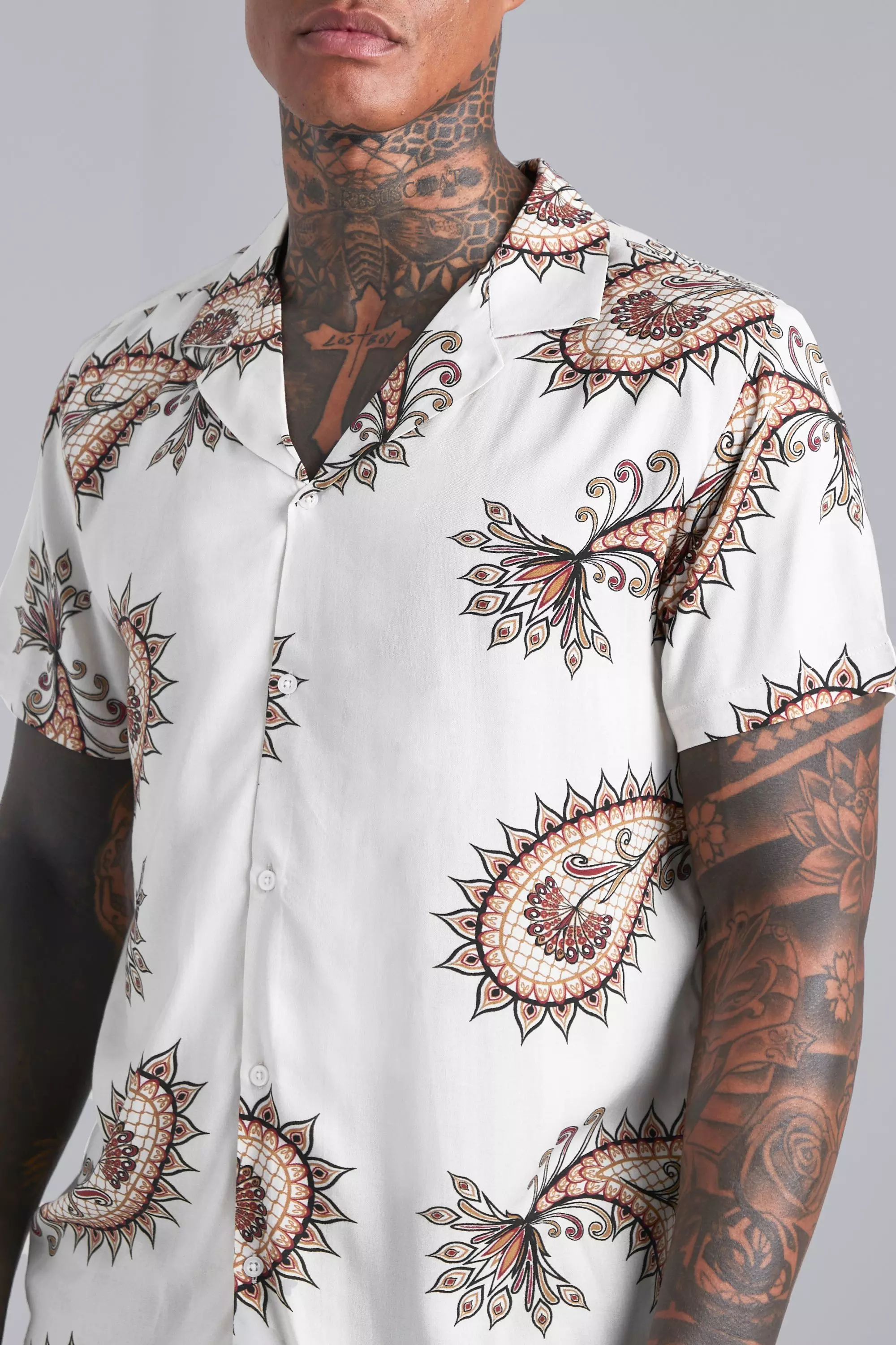 Ecru Short Sleeve Viscose Paisley Shirt alternative image