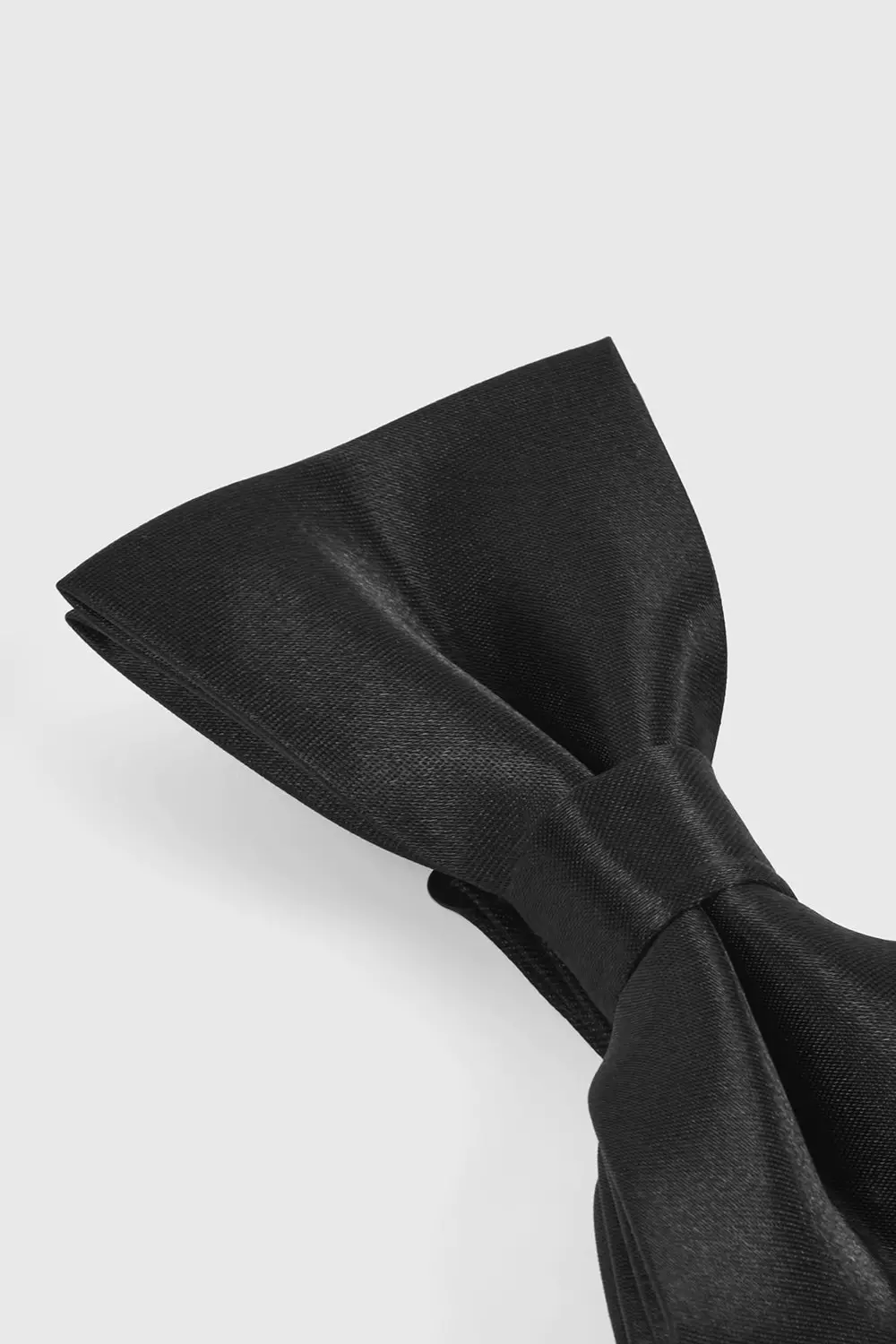 Black Plain Bow Tie alternative image