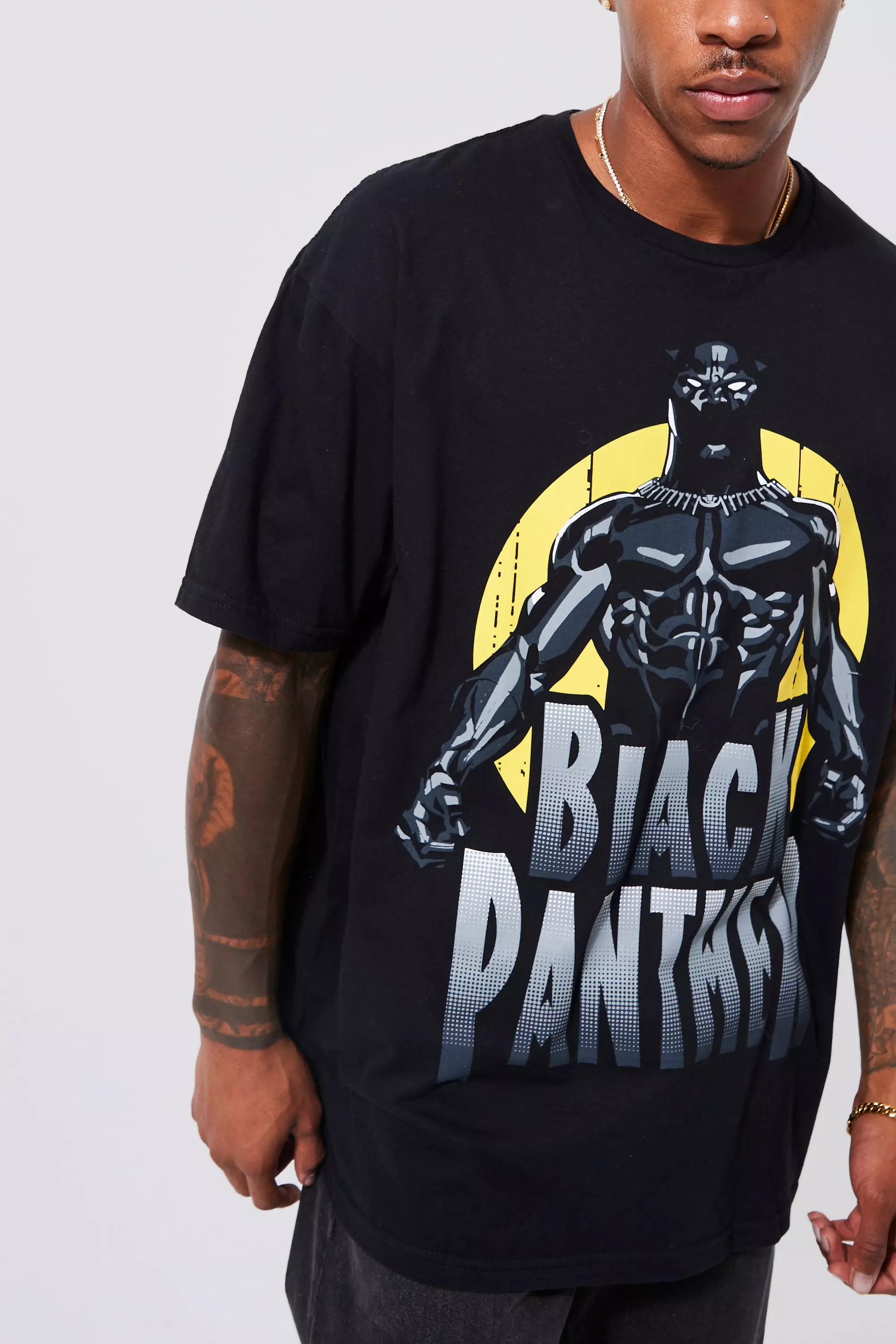 Oversized Black Panther License T-shirt alternative image
