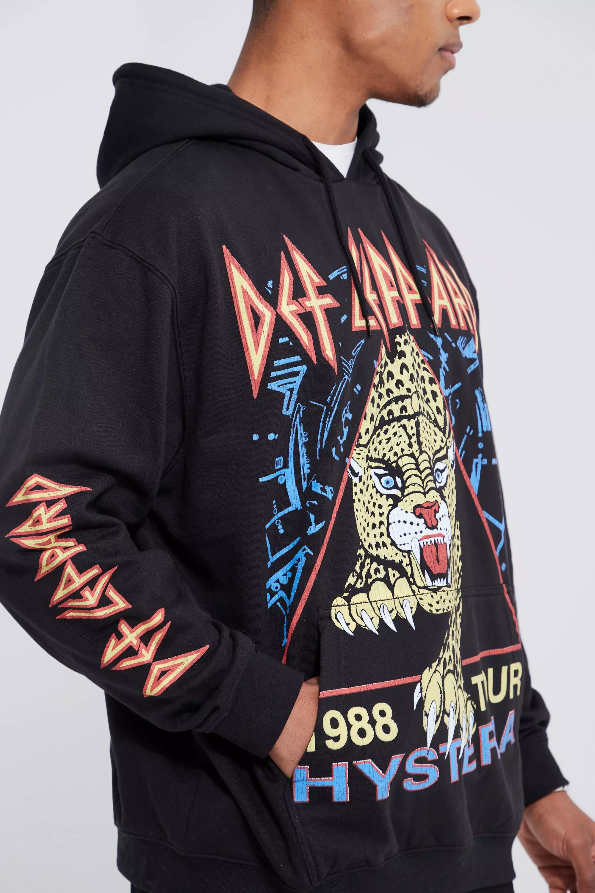 Def leppard sweater best sale