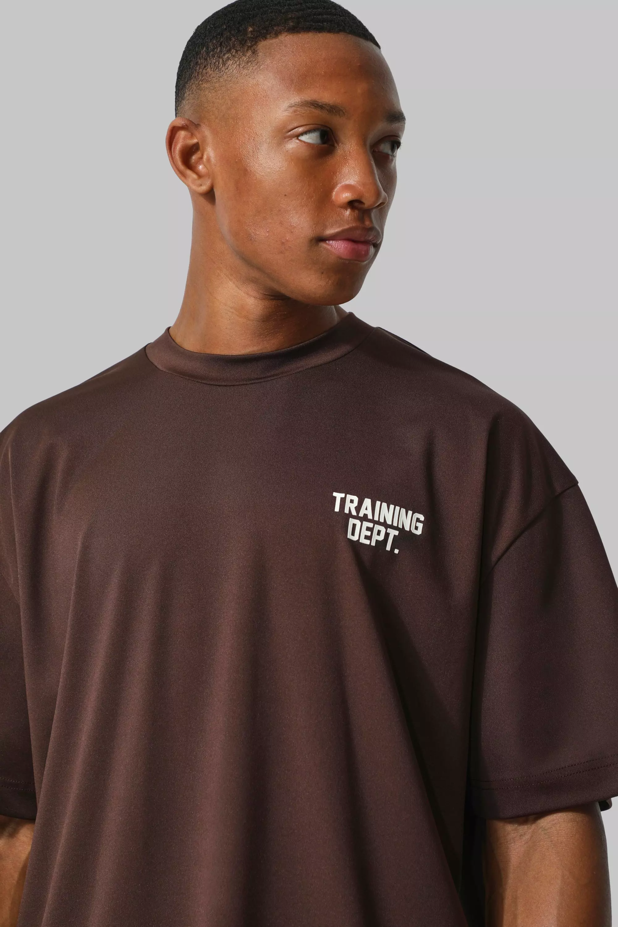 T-shirt oversize de sport performance - MAN Active, Chocolate autre image