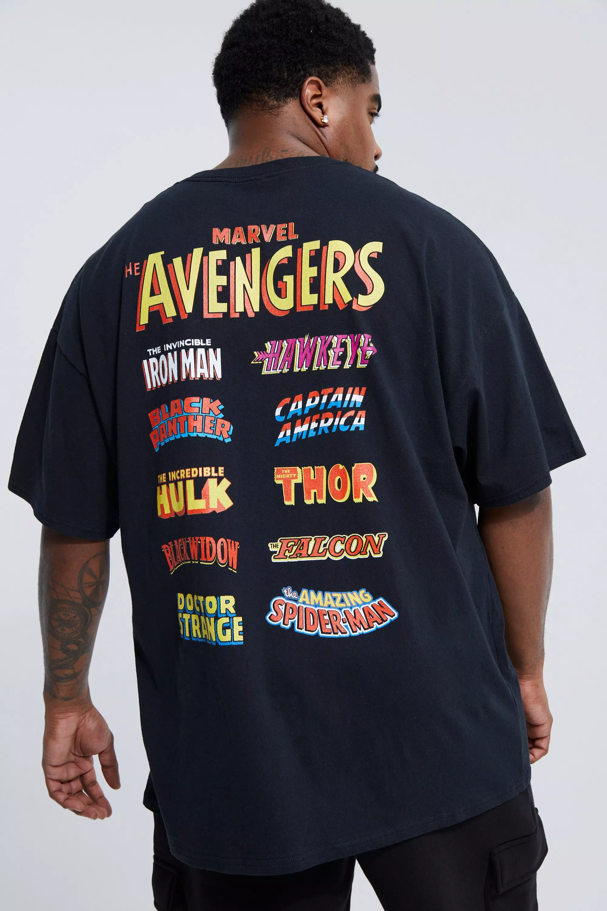 Plus T Shirt mit lizenziertem Marvel Avengers Print boohooMAN DE