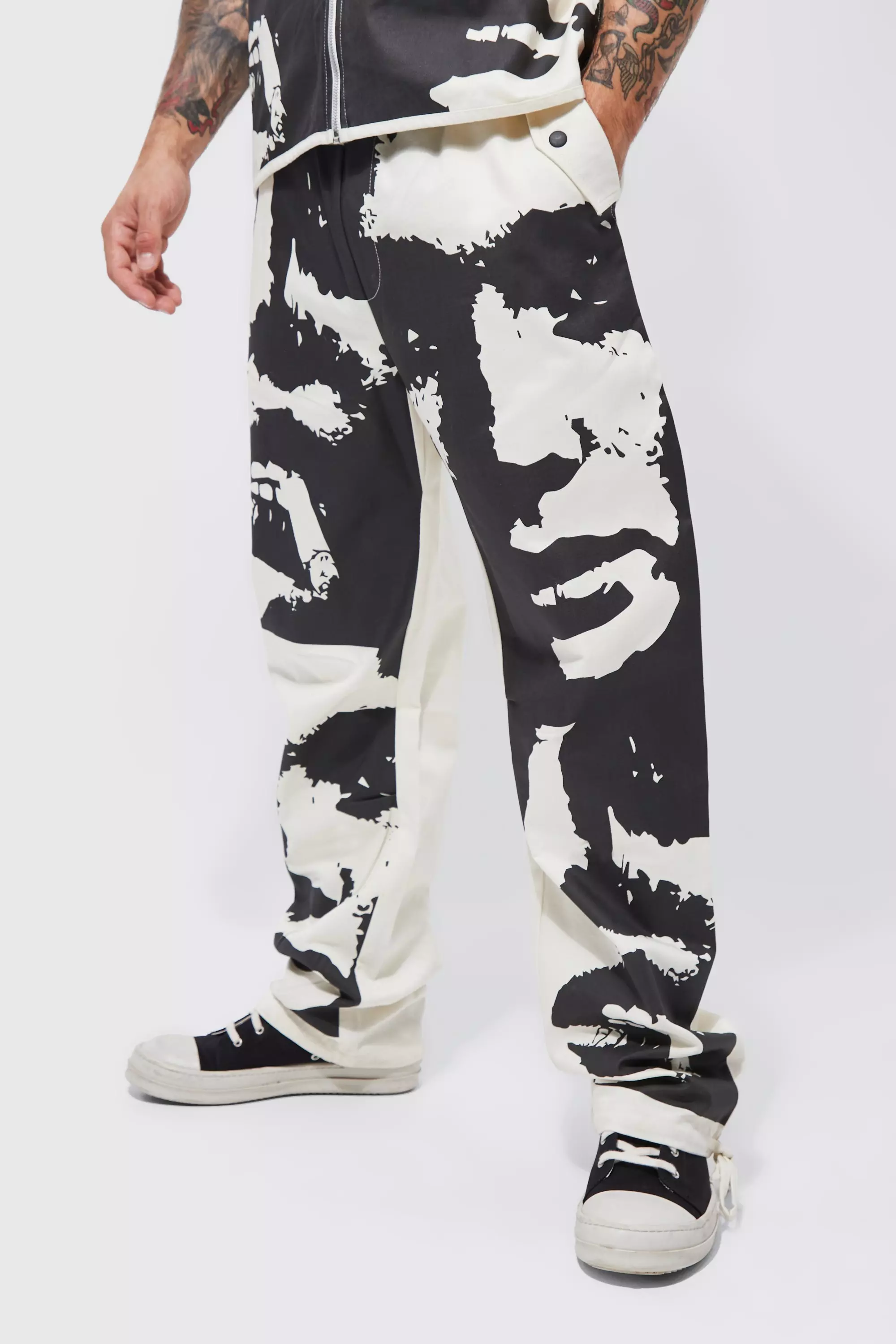 Elastic Waist Relaxed Face Print Pants boohooMAN USA