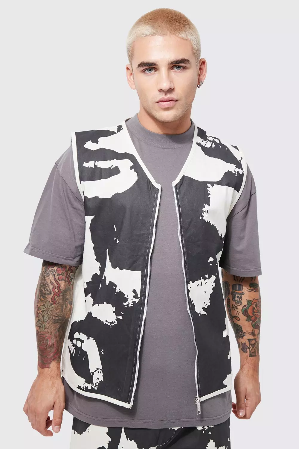 Face Print Utility Vest boohooMAN UK