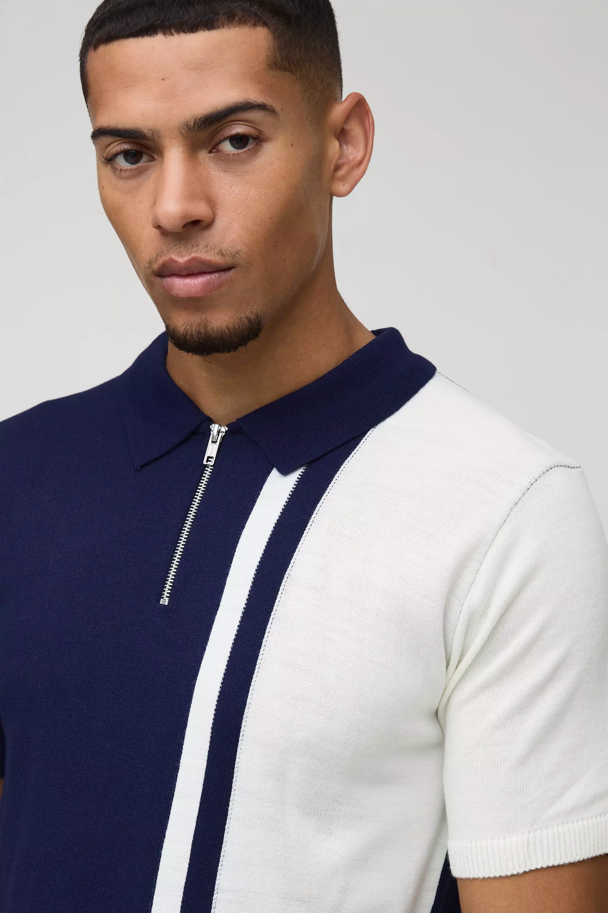 Gestreiftes Colorblock Strick-Poloshirt, Navy alternatives Bild