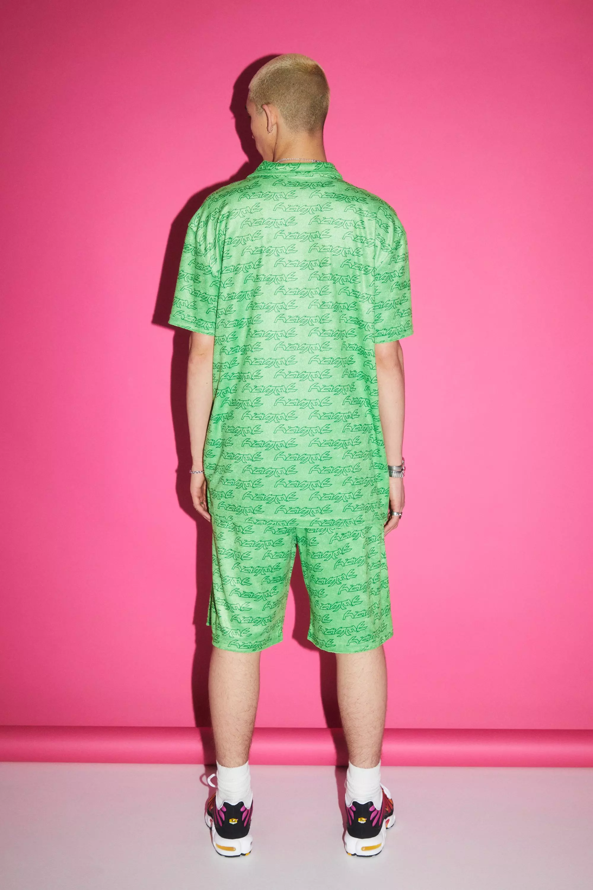 Oversize Frottee-Hemd und Shorts, Green alternatives Bild