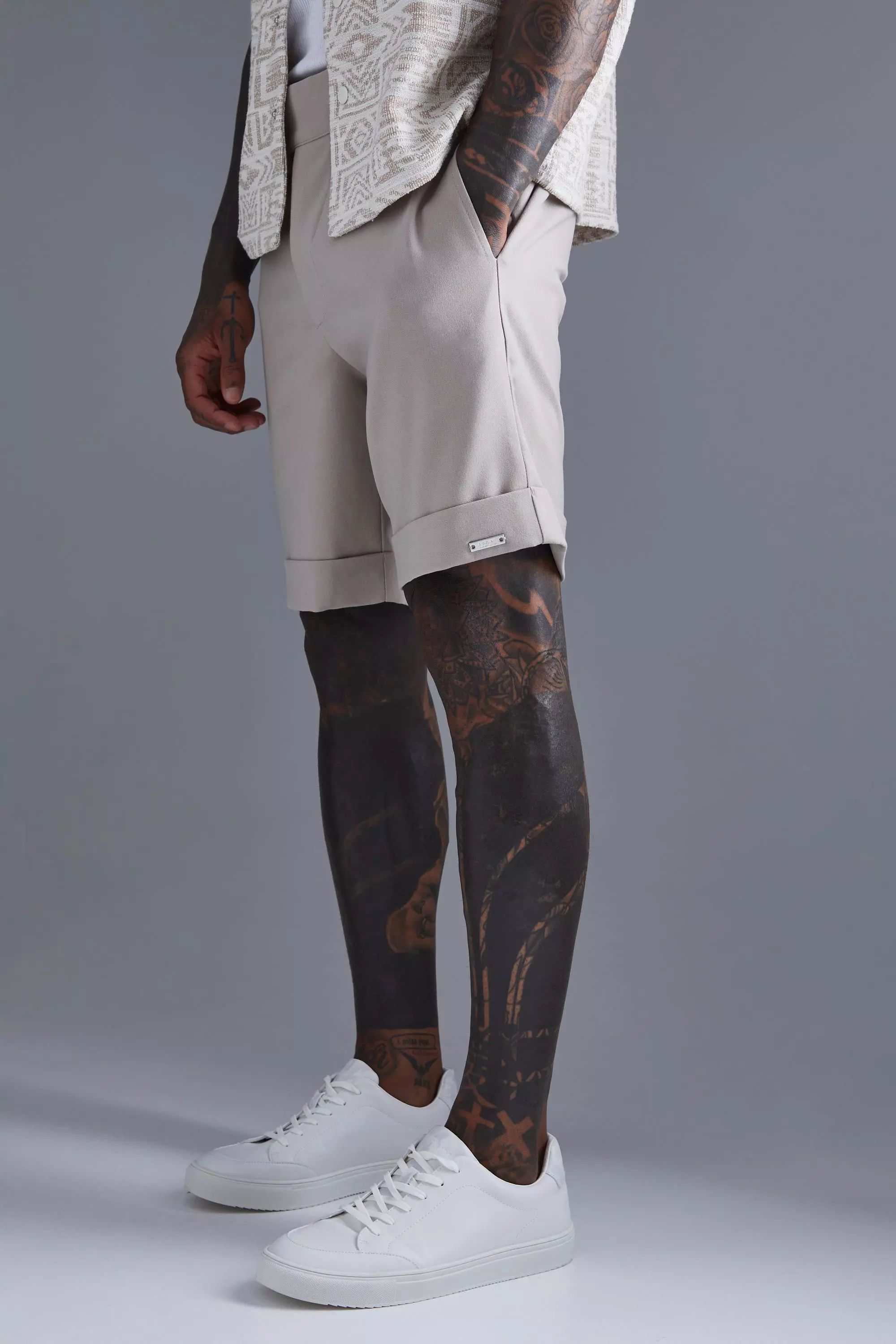 Turn Up Hem Smart Tailored Short ecru
