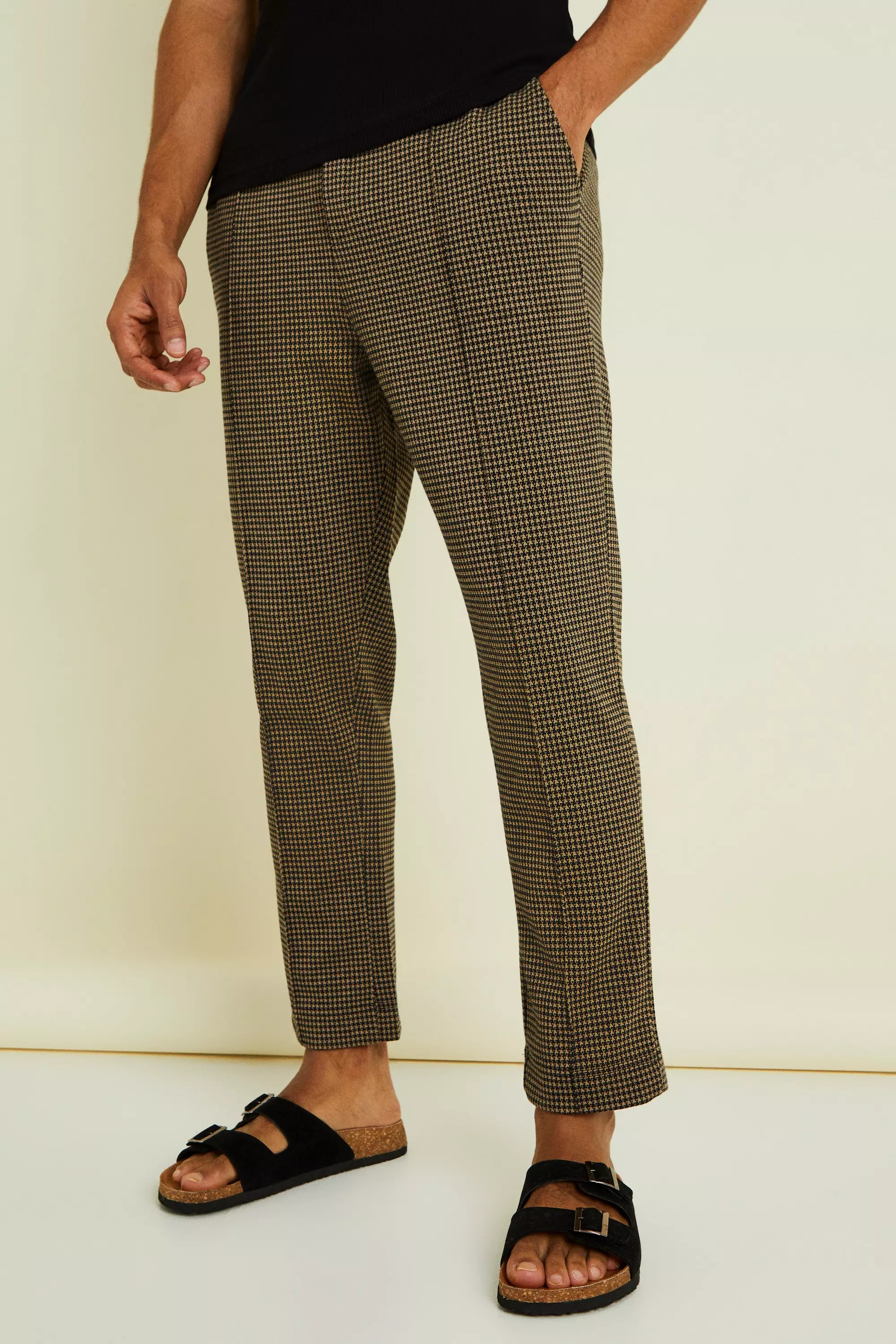 Taupe Tapered Crop Pintuck Elasticated Waist Smart Jogger alternative image
