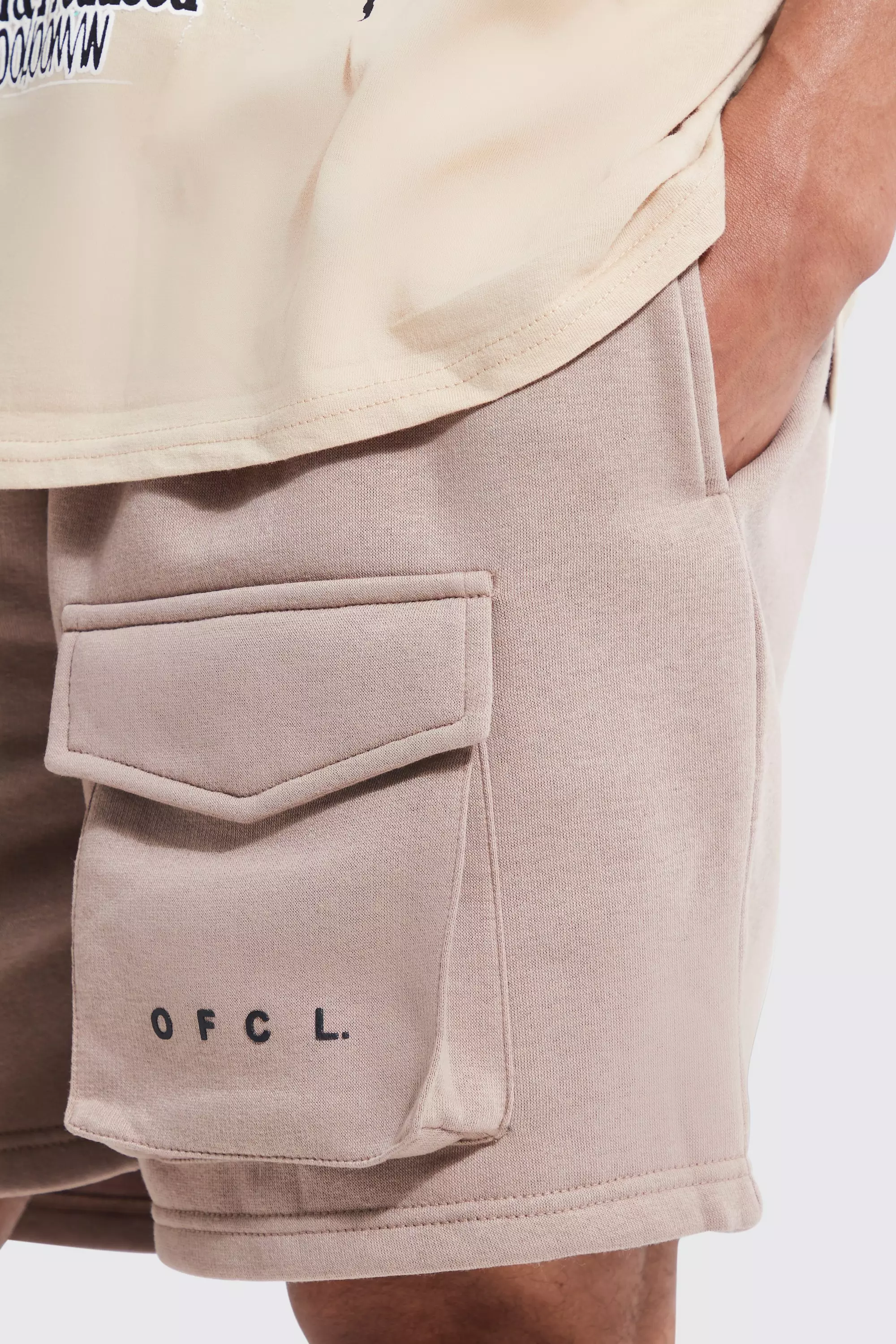Taupe Oversized Ofcl Short Length Cargo Short alternative image