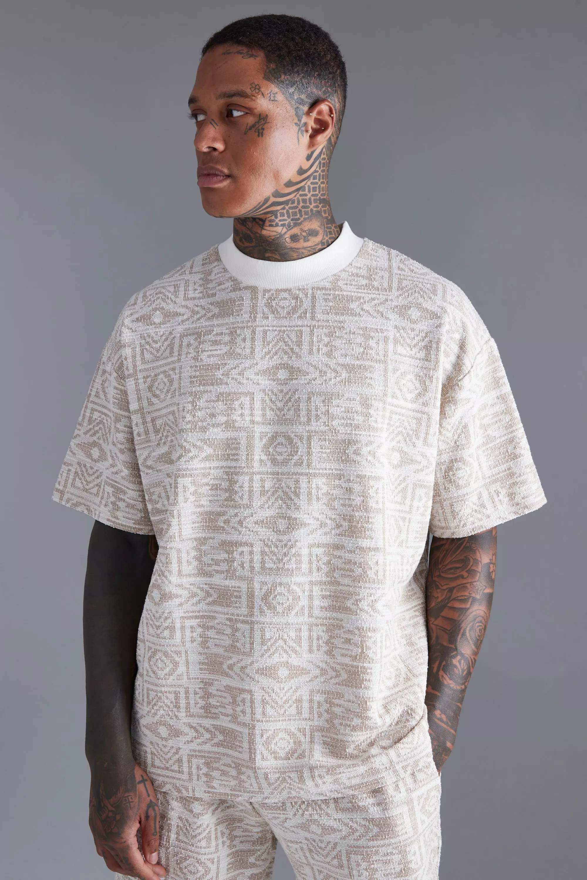 Oversized Ex Neck Jacquard Aztec T-shirt Neutral