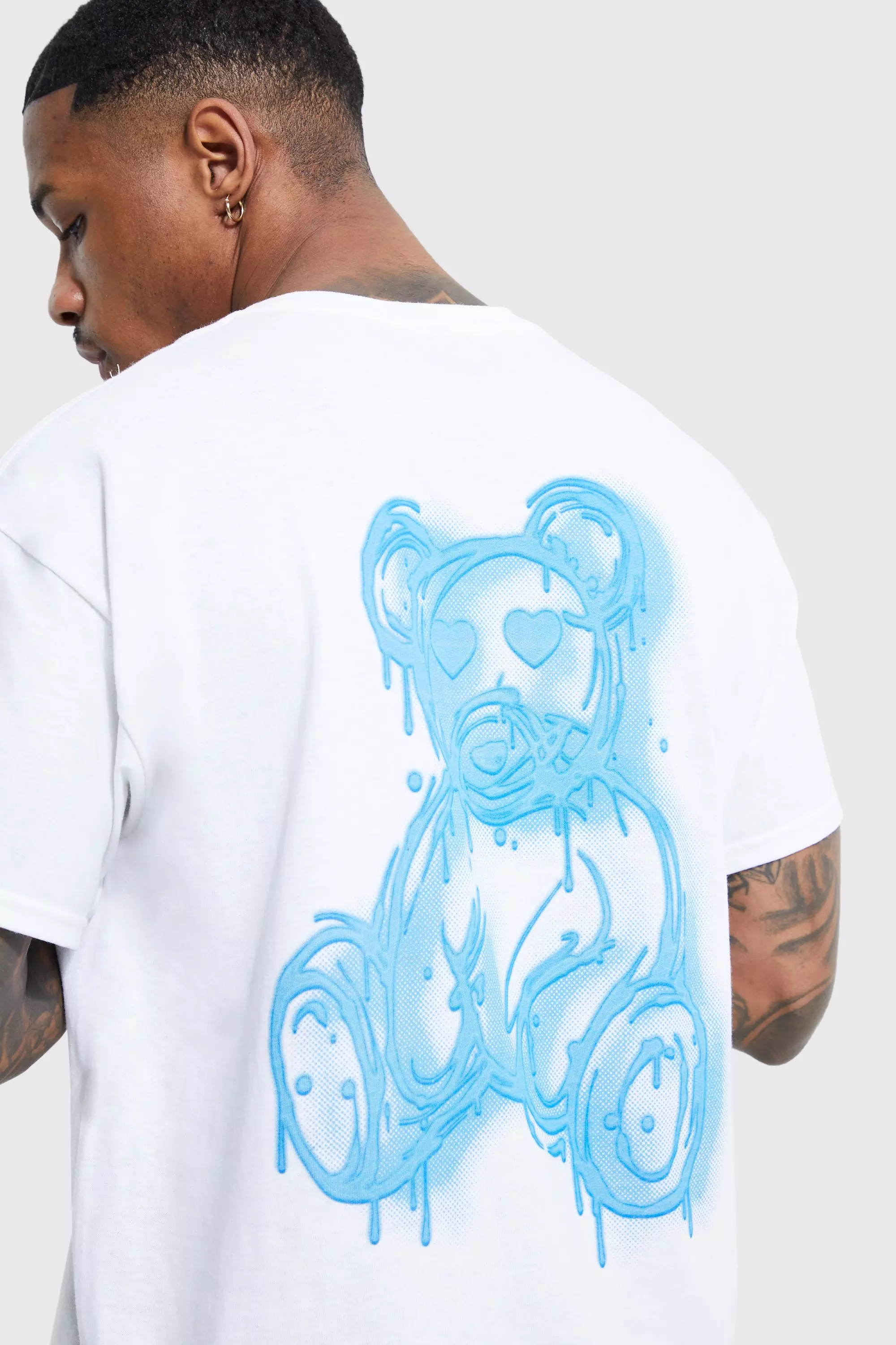 White Regular Fit Spray On Teddy Graphic T-shirt alternative image