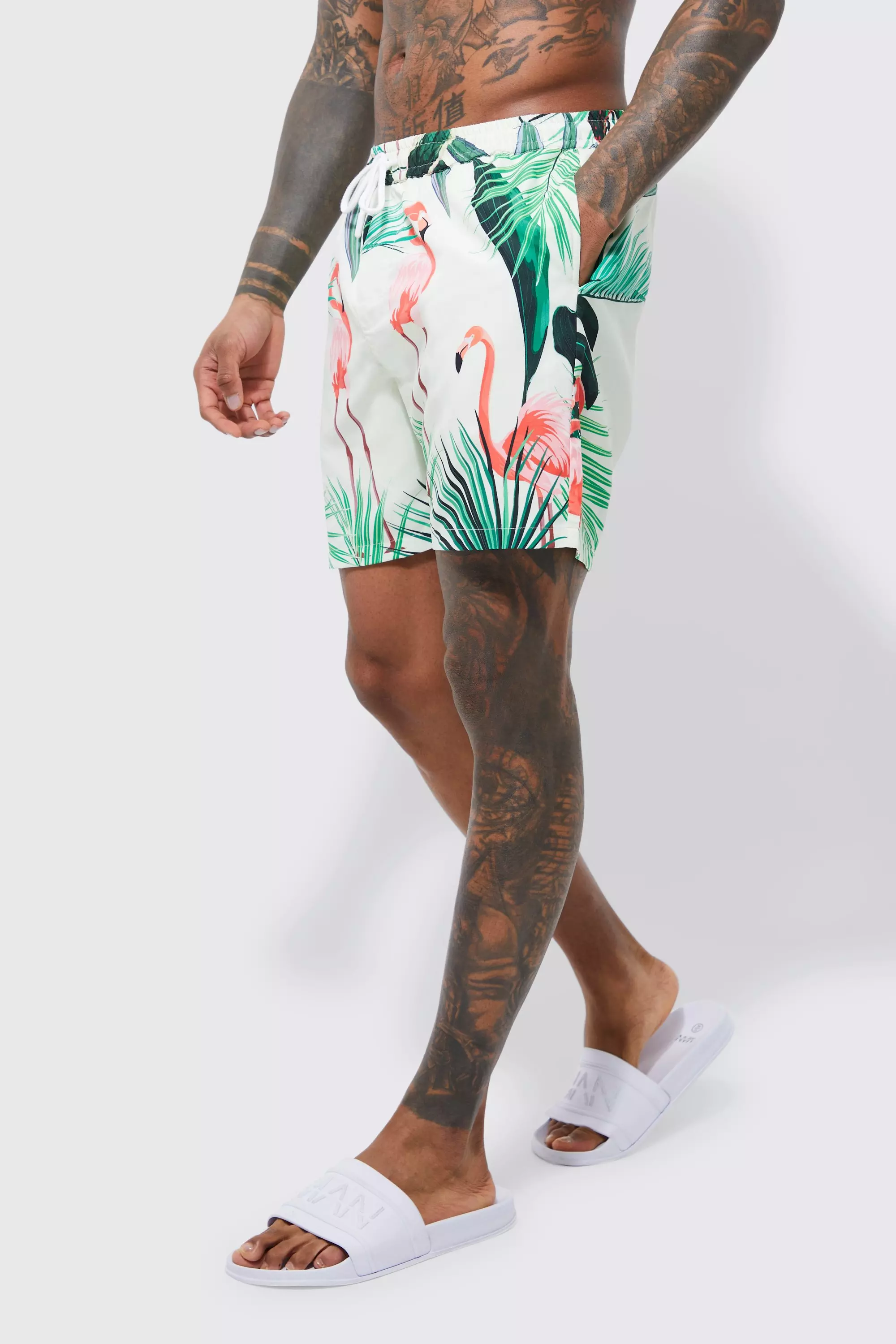 Mittellange Badehose mit Flamingo-Print, Light green alternatives Bild