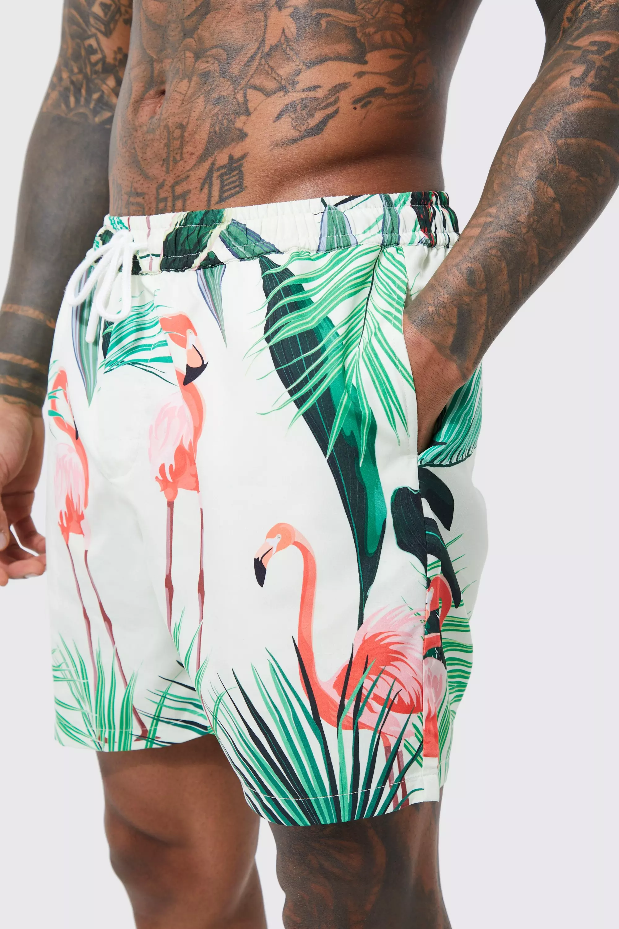 Mittellange Badehose mit Flamingo-Print, Light green alternatives Bild