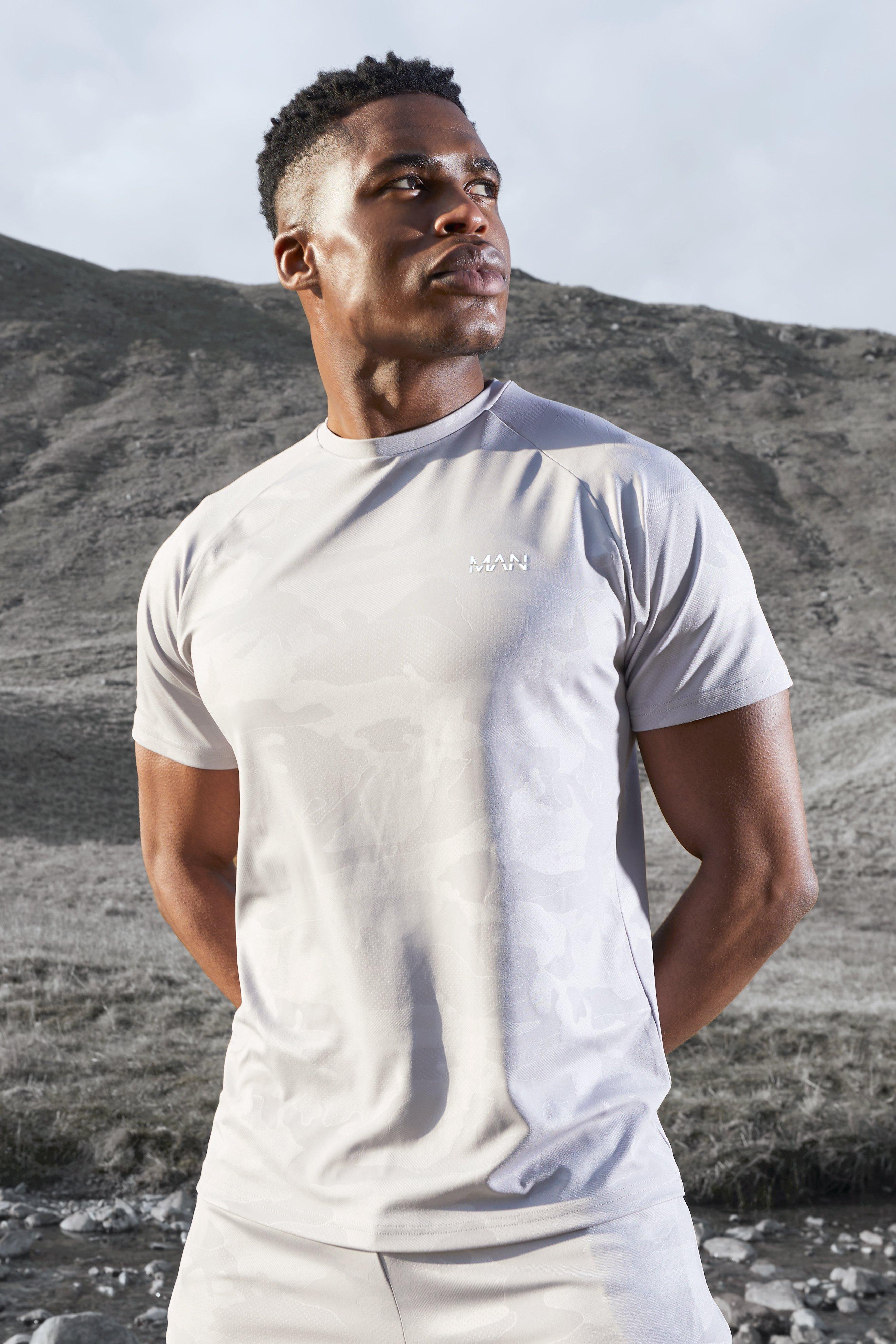 Man Active Camo Raglan Performance T-shirt