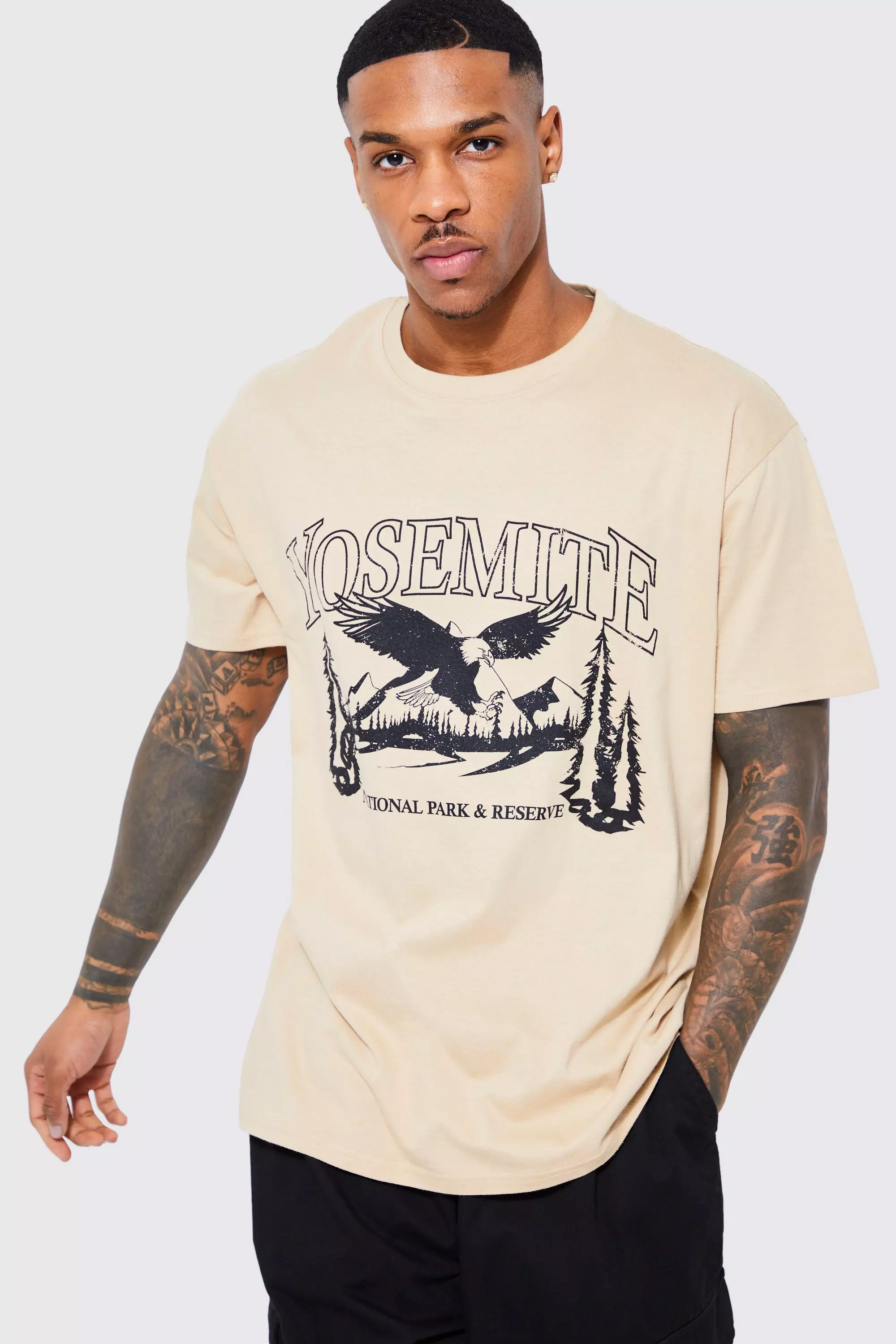 boohooMAN Mens Oversized Vintage Outcast License T-Shirt - Black S