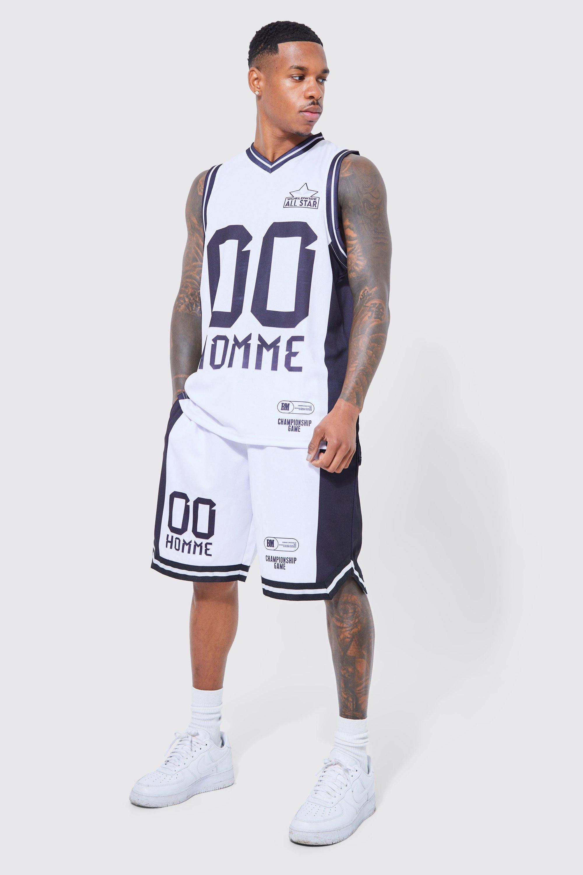 Ensemble de basket avec débardeur et short