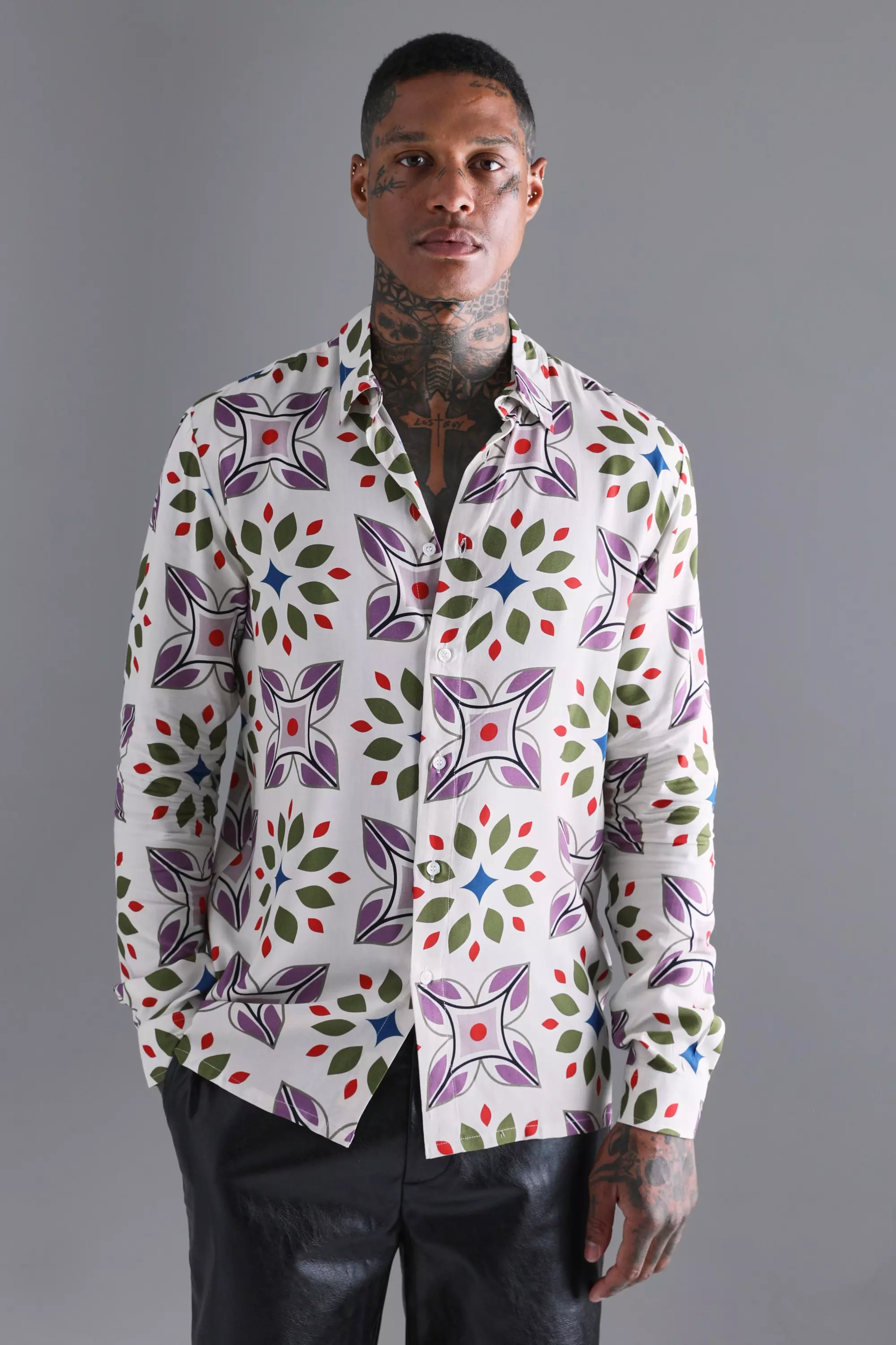 boohooMAN Short Sleeve Floral Muscle Bird Shirt - Men's Printed Shirts